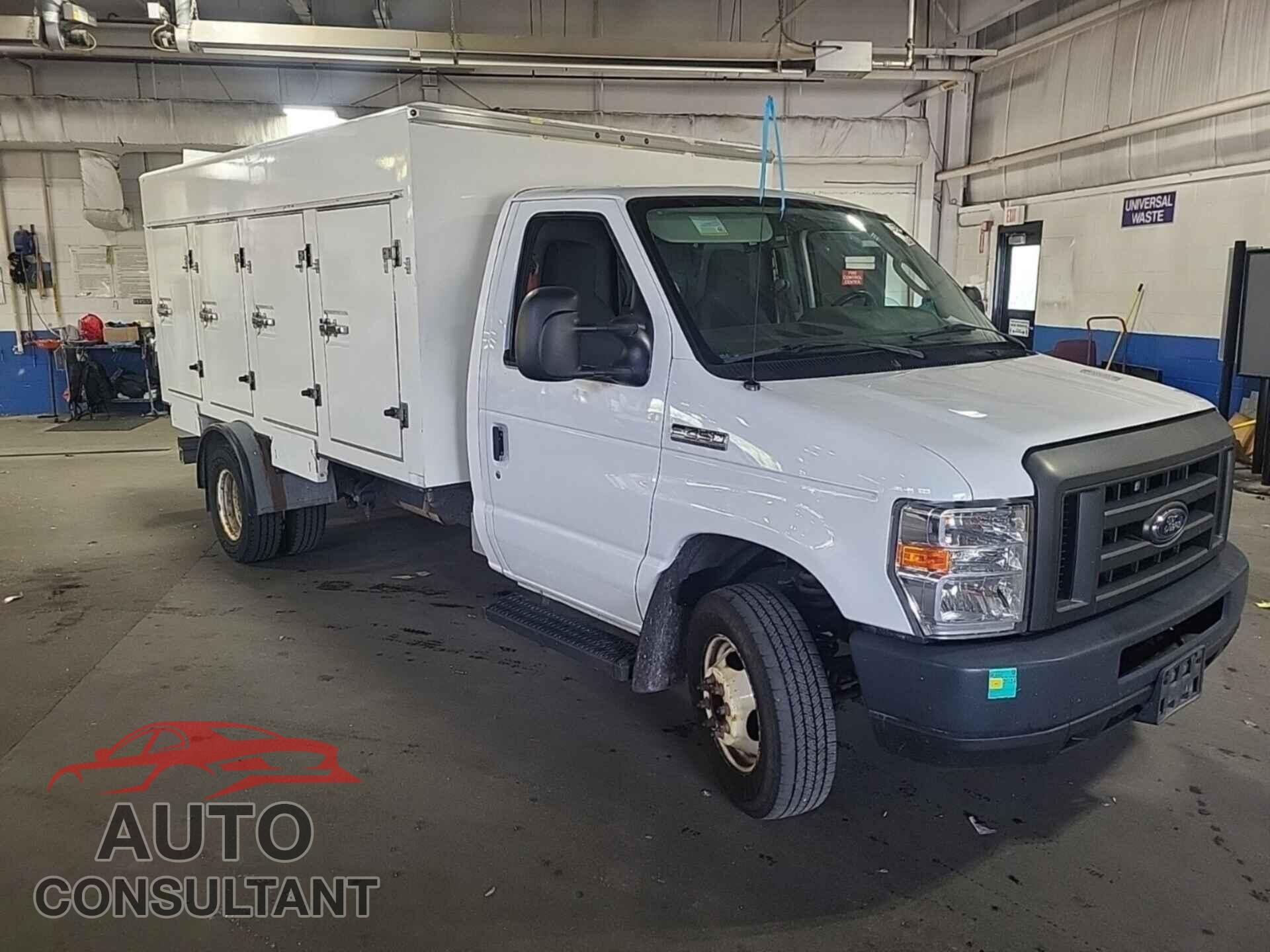 FORD ECONOLINE 2017 - 1FDXE4FS3HDC72204