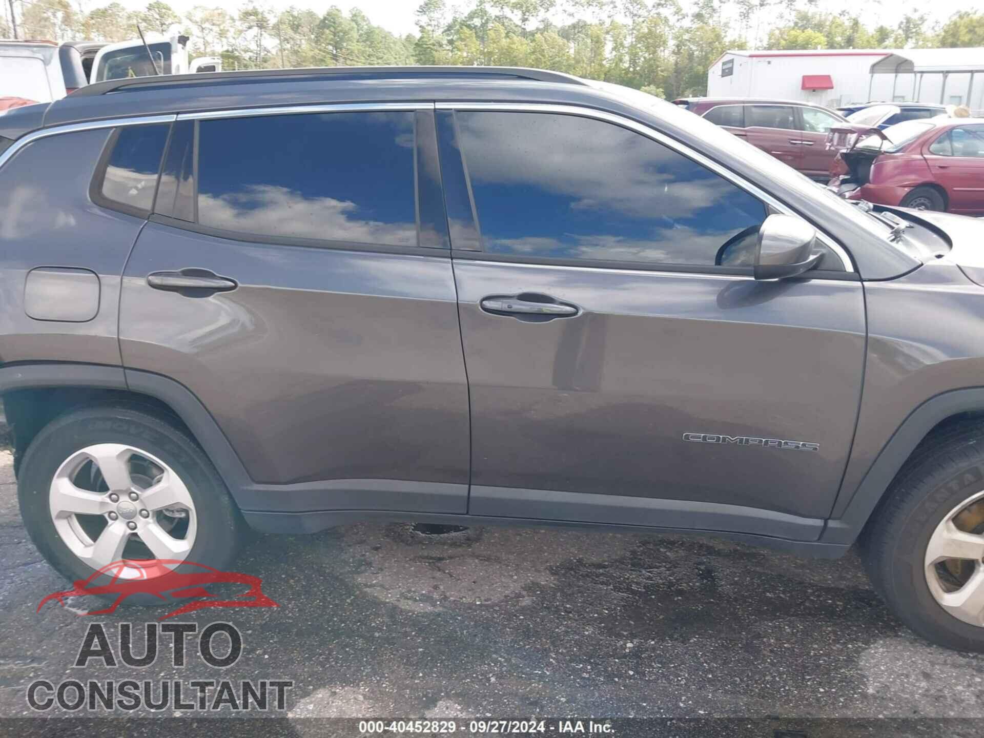 JEEP COMPASS 2018 - 3C4NJDBB4JT307877
