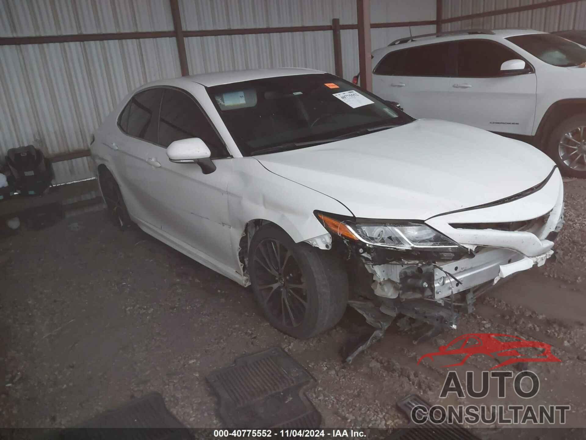 TOYOTA CAMRY 2018 - JTNB11HK3J3004427