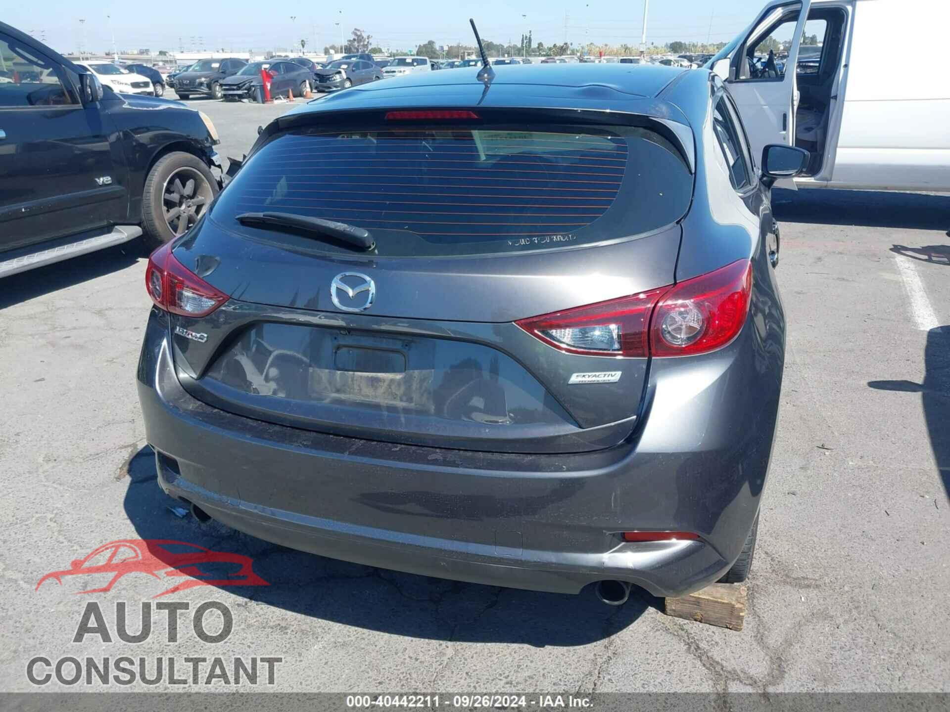 MAZDA MAZDA3 2017 - 3MZBN1L72HM141313