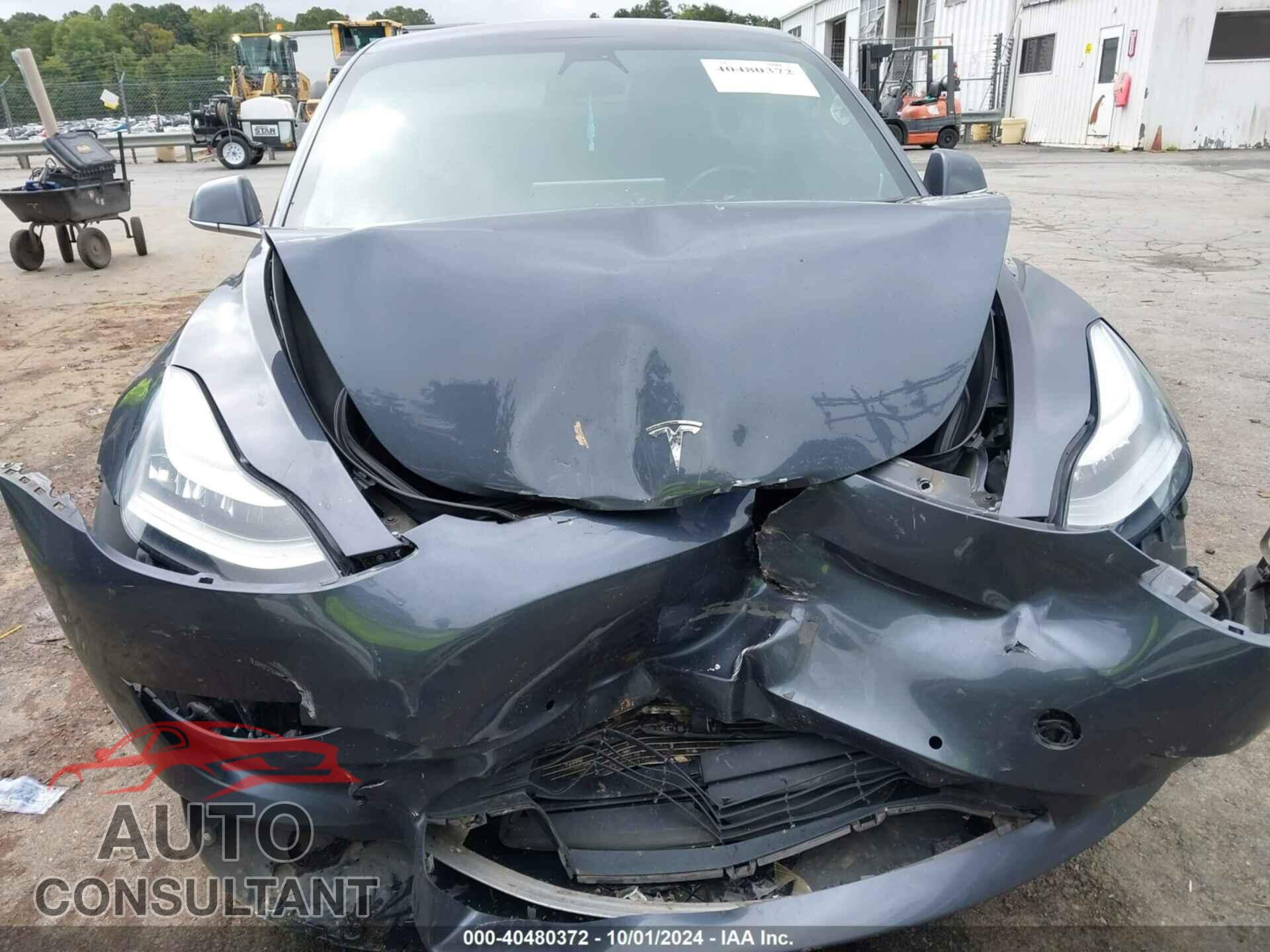 TESLA MODEL 3 2018 - 5YJ3E1EA0JF031094