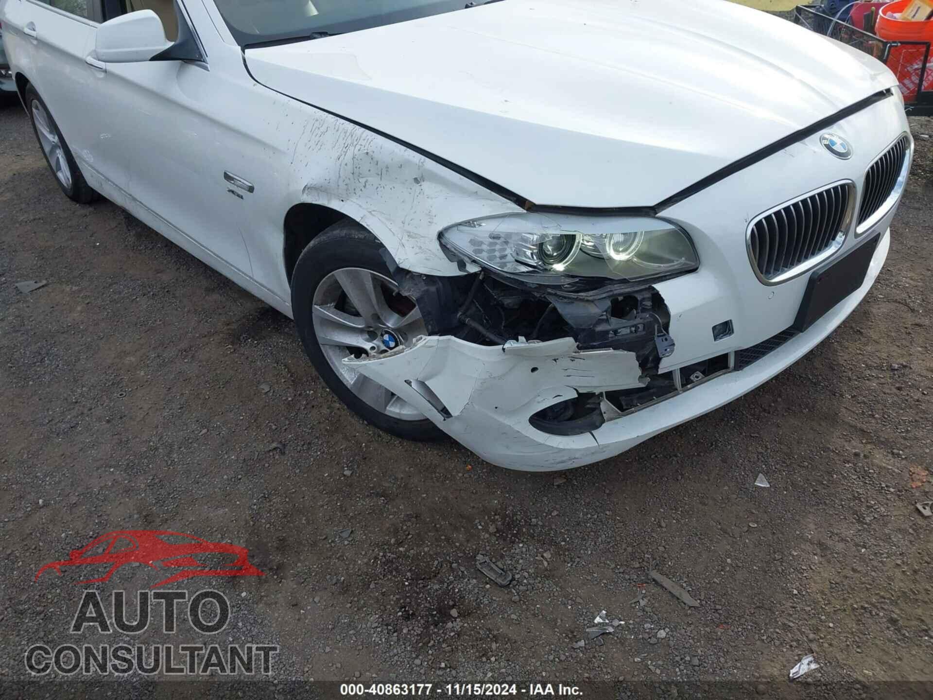 BMW 528I 2012 - WBAXH5C59CDW09870