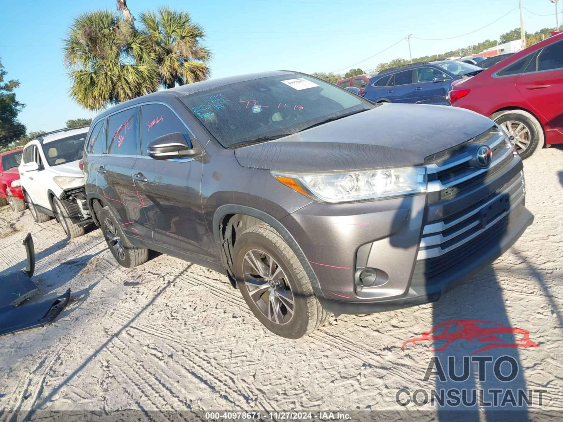 TOYOTA HIGHLANDER 2019 - 5TDBZRFH8KS978049