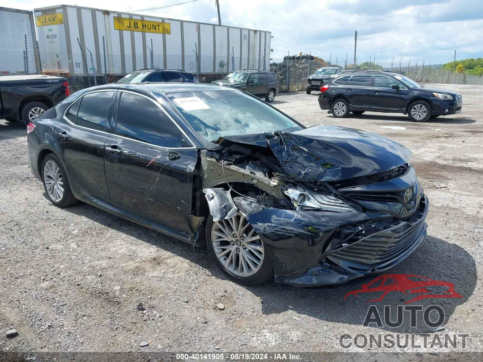 TOYOTA CAMRY 2018 - 4T1B11HK6JU042969