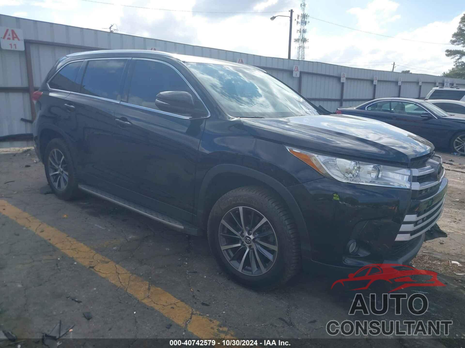 TOYOTA HIGHLANDER 2019 - 5TDKZRFHXKS557501