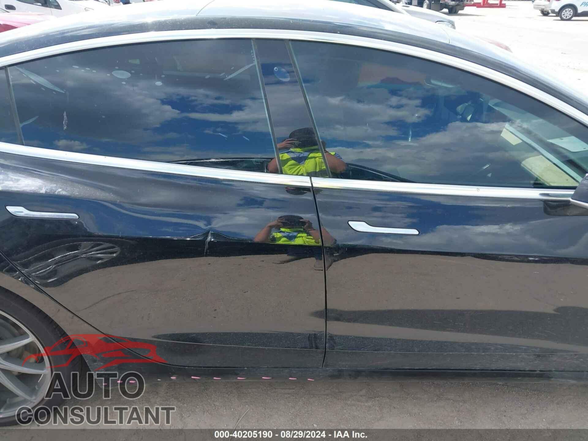 TESLA MODEL 3 2018 - 5YJ3E1EA9JF046726