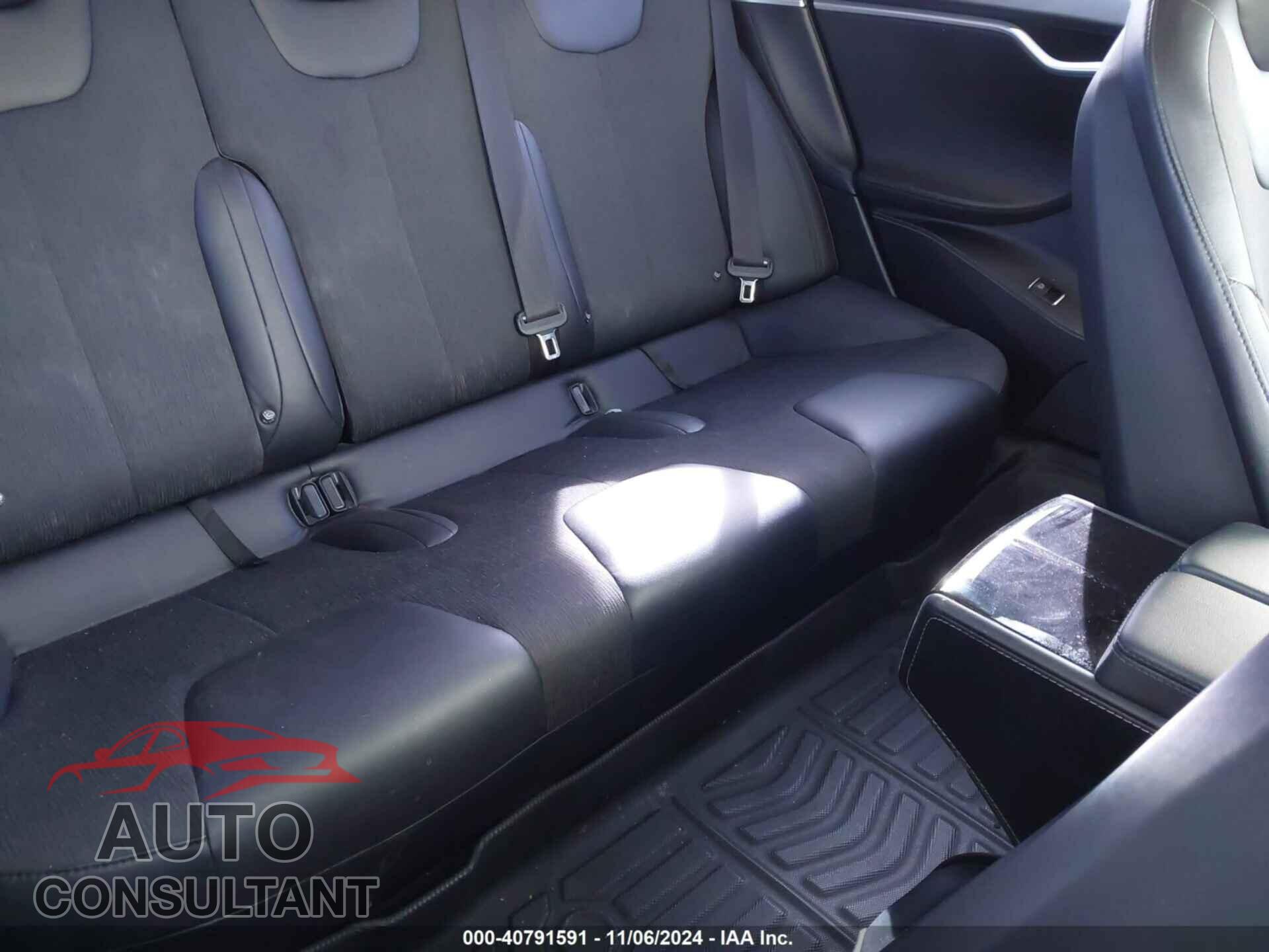 TESLA MODEL S 2015 - 5YJSA1E29FF118726