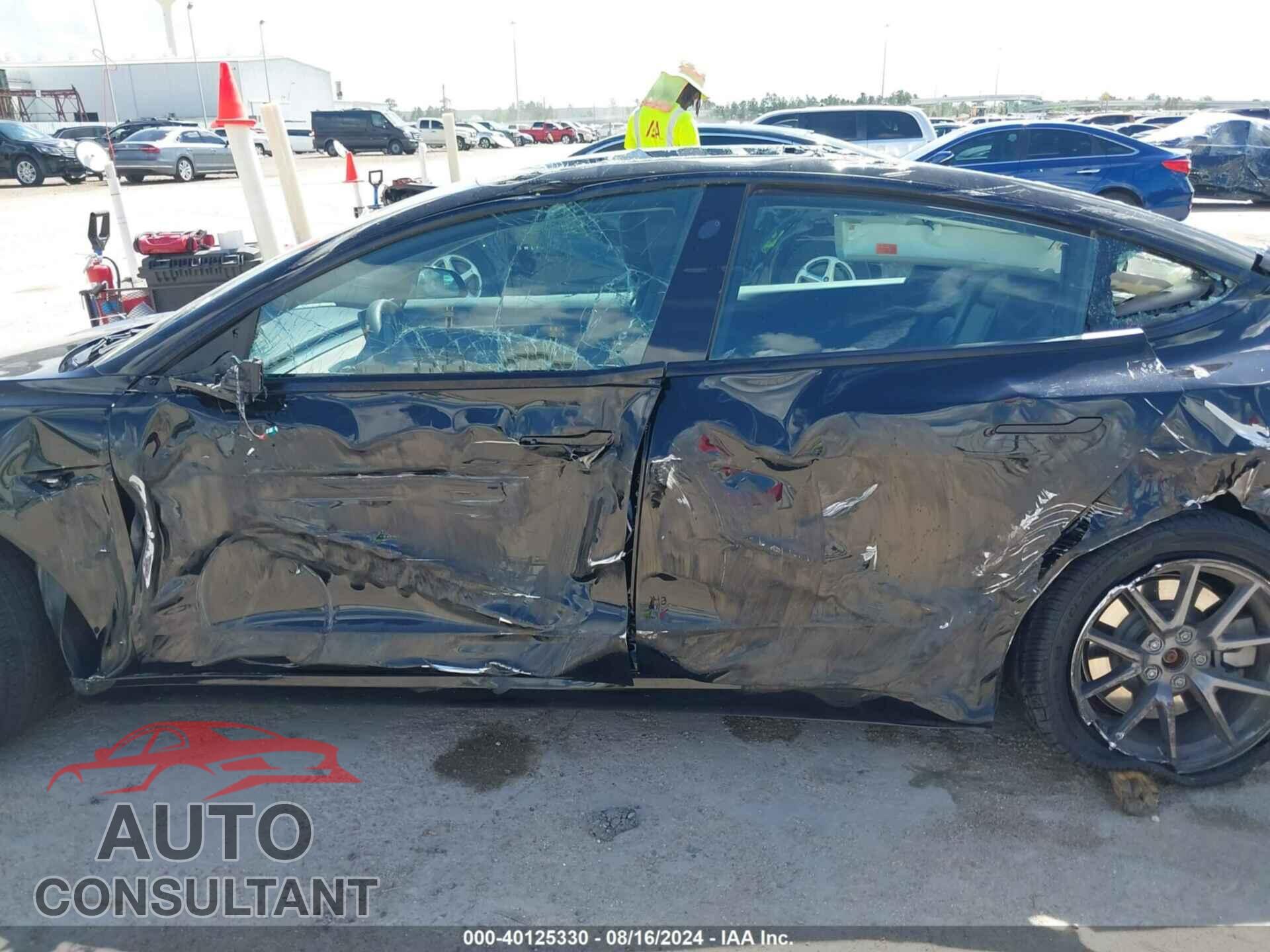 TESLA MODEL 3 2023 - 5YJ3E1EA7PF453145