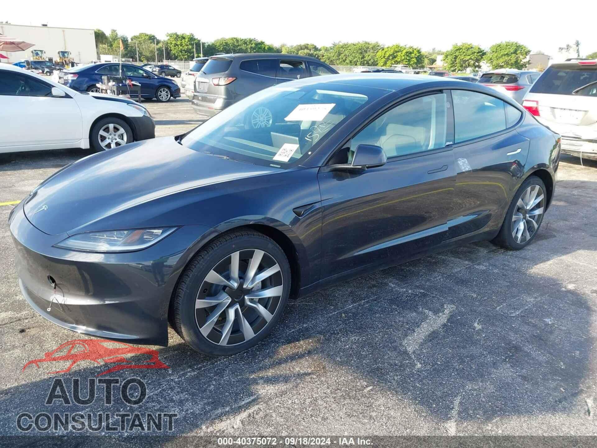 TESLA MODEL 3 2024 - 5YJ3E1EA1RF752407