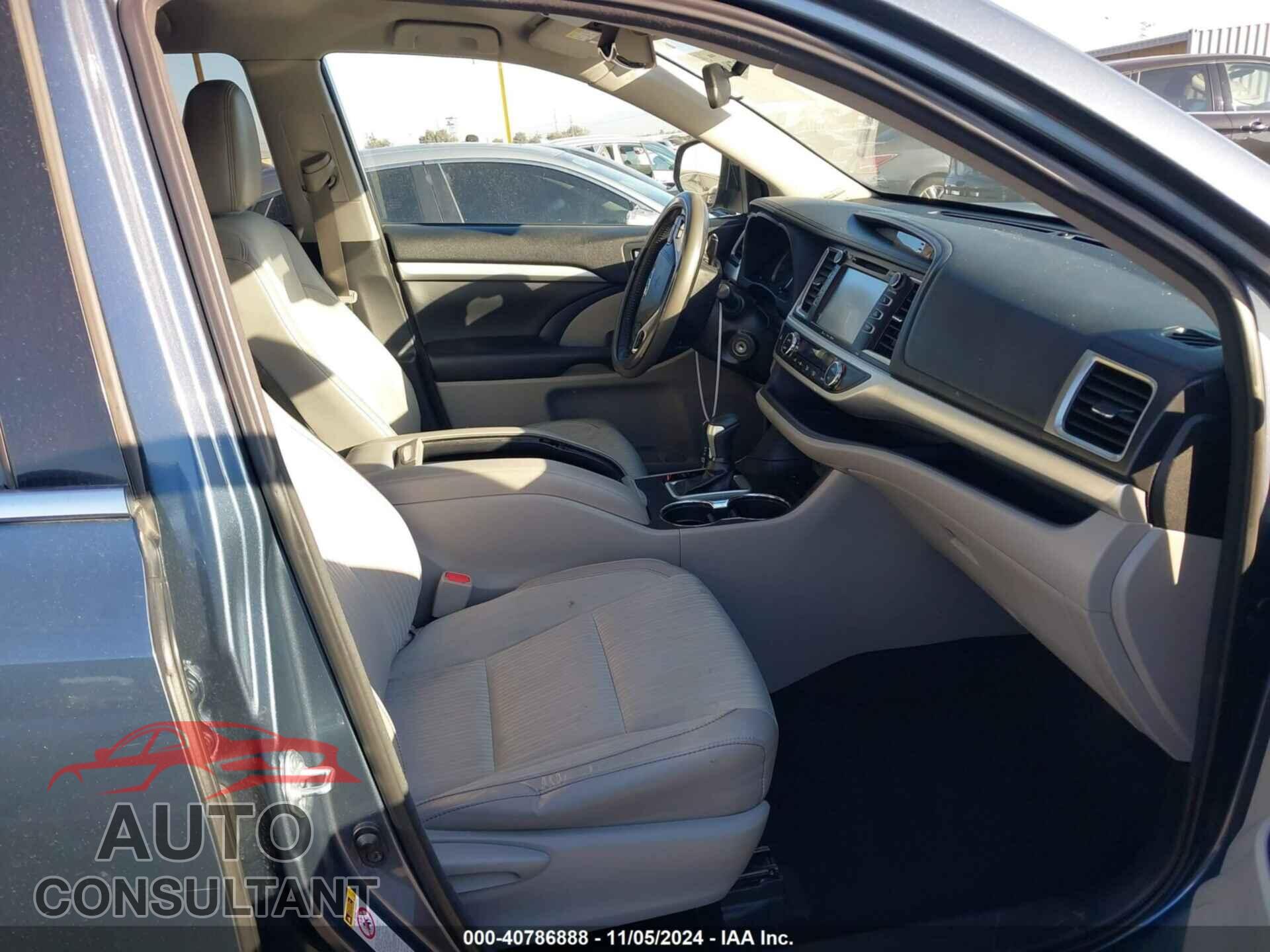 TOYOTA HIGHLANDER 2017 - 5TDZZRFH6HS234019