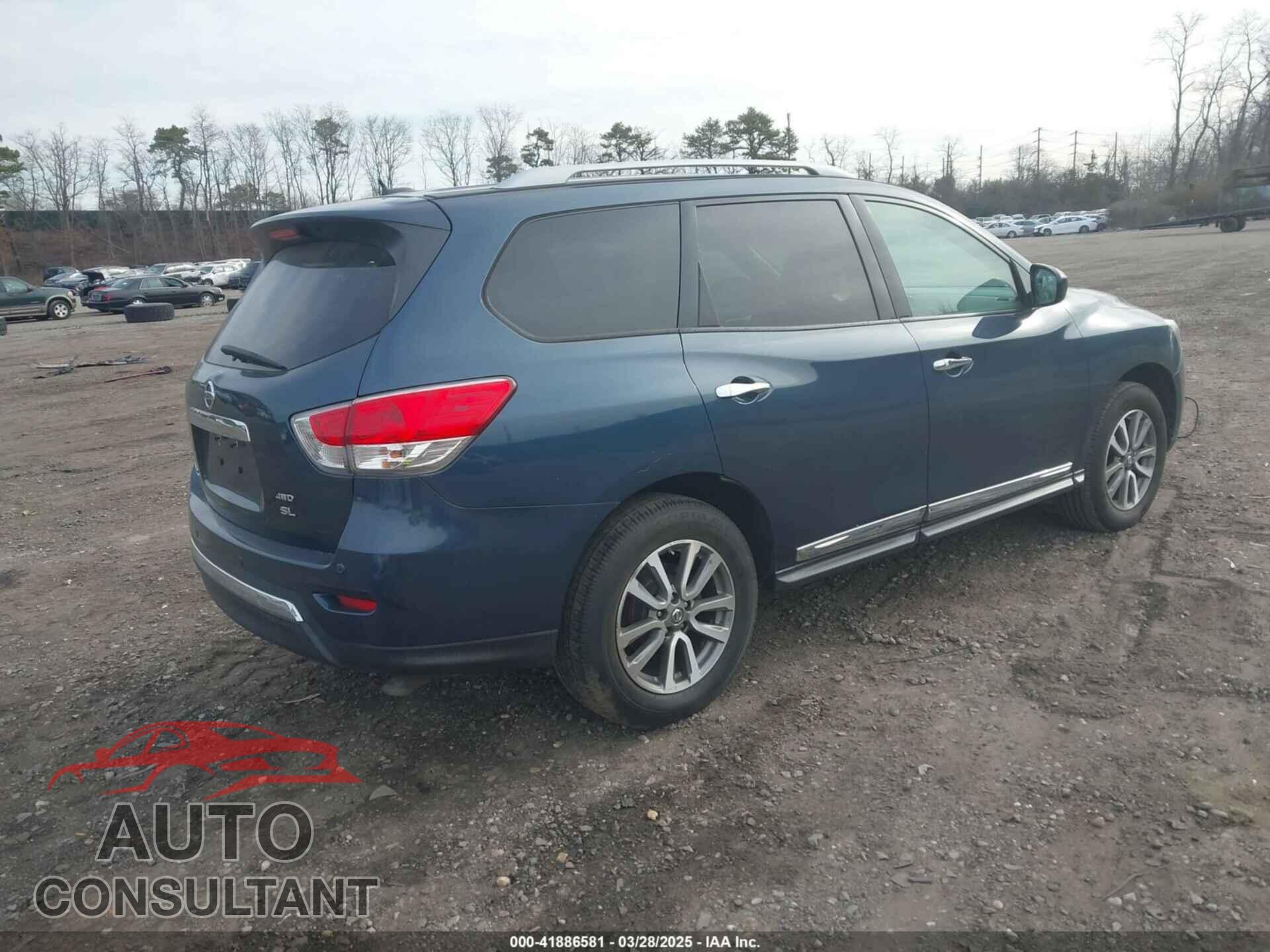 NISSAN PATHFINDER 2013 - 5N1AR2MM0DC682123