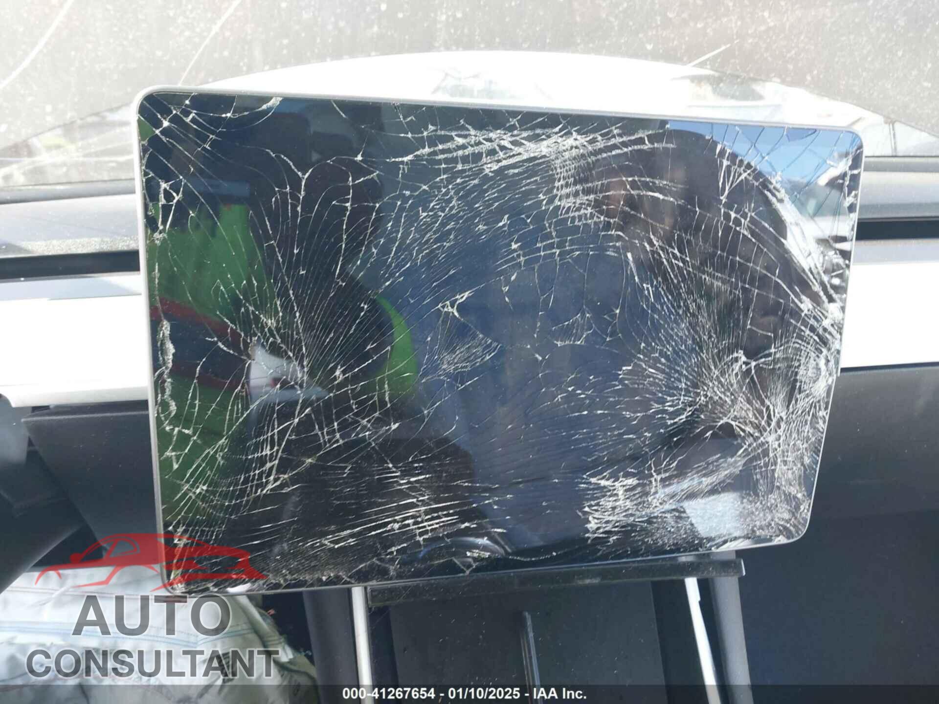 TESLA MODEL 3 2018 - 5YJ3E1EB7JF170647