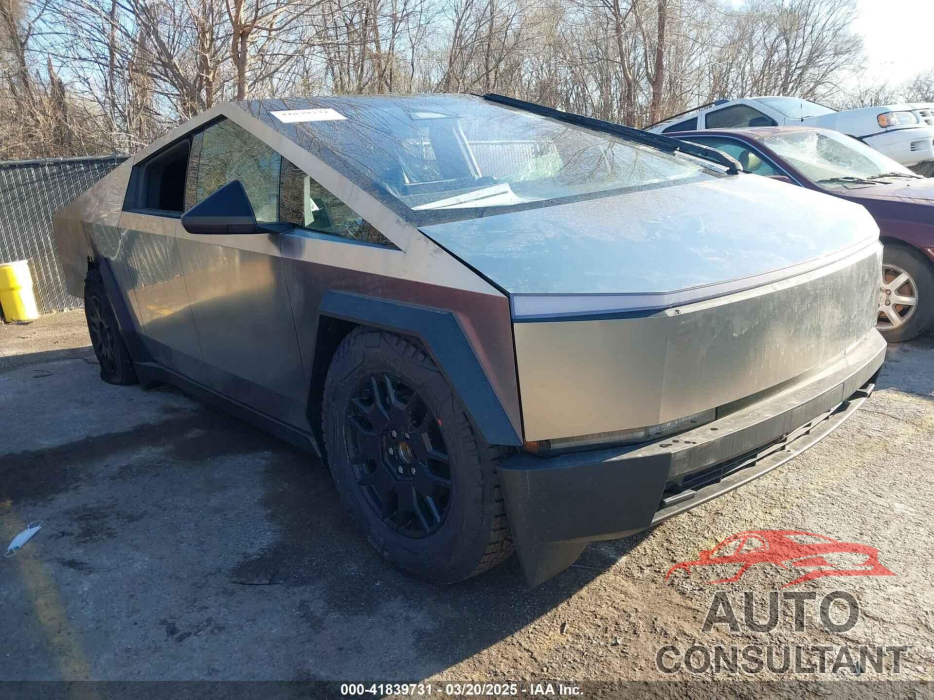 TESLA CYBERTRUCK 2025 - 7G2CEHEE9SA061735
