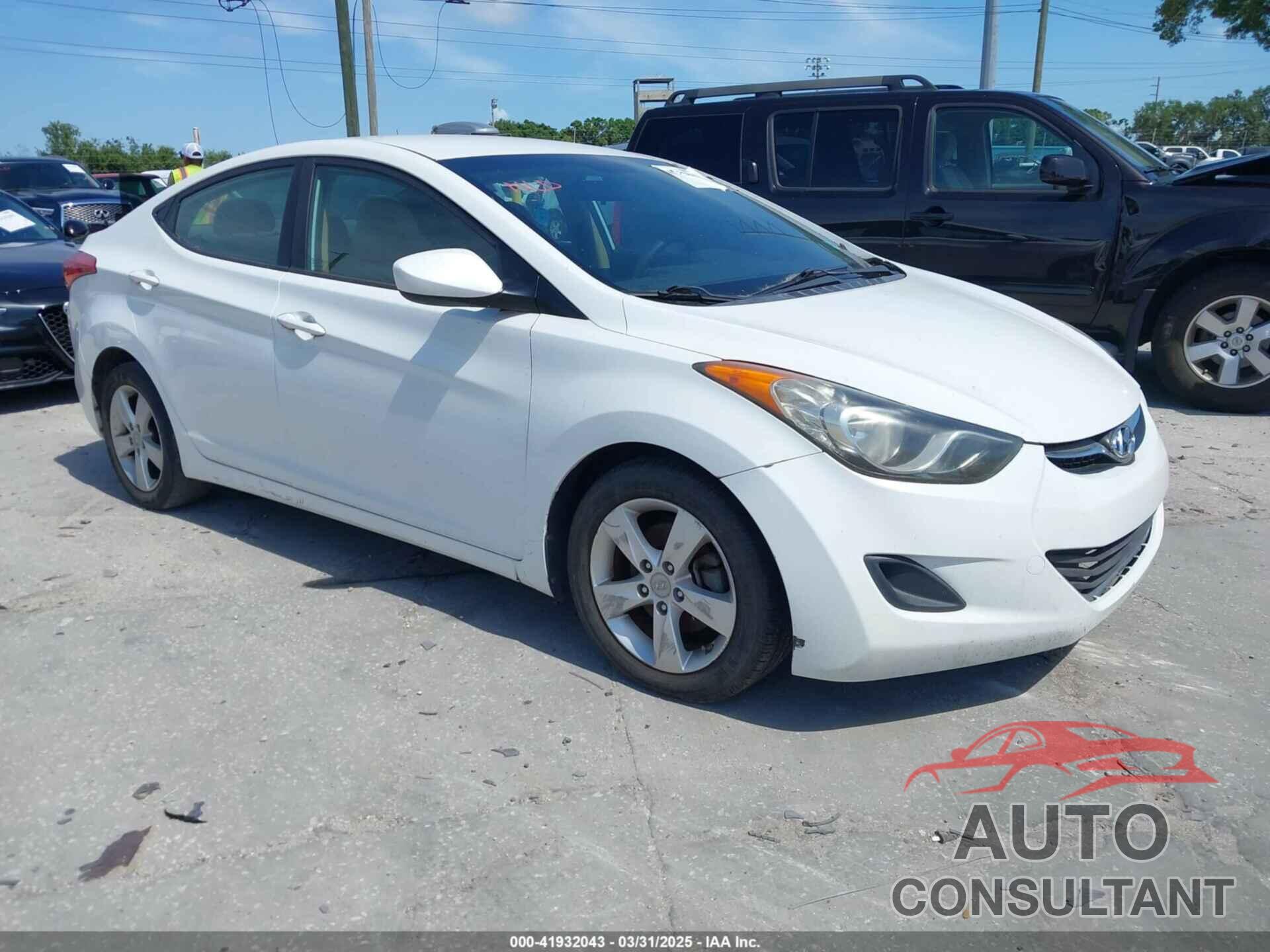HYUNDAI ELANTRA 2013 - 5NPDH4AE6DH311596