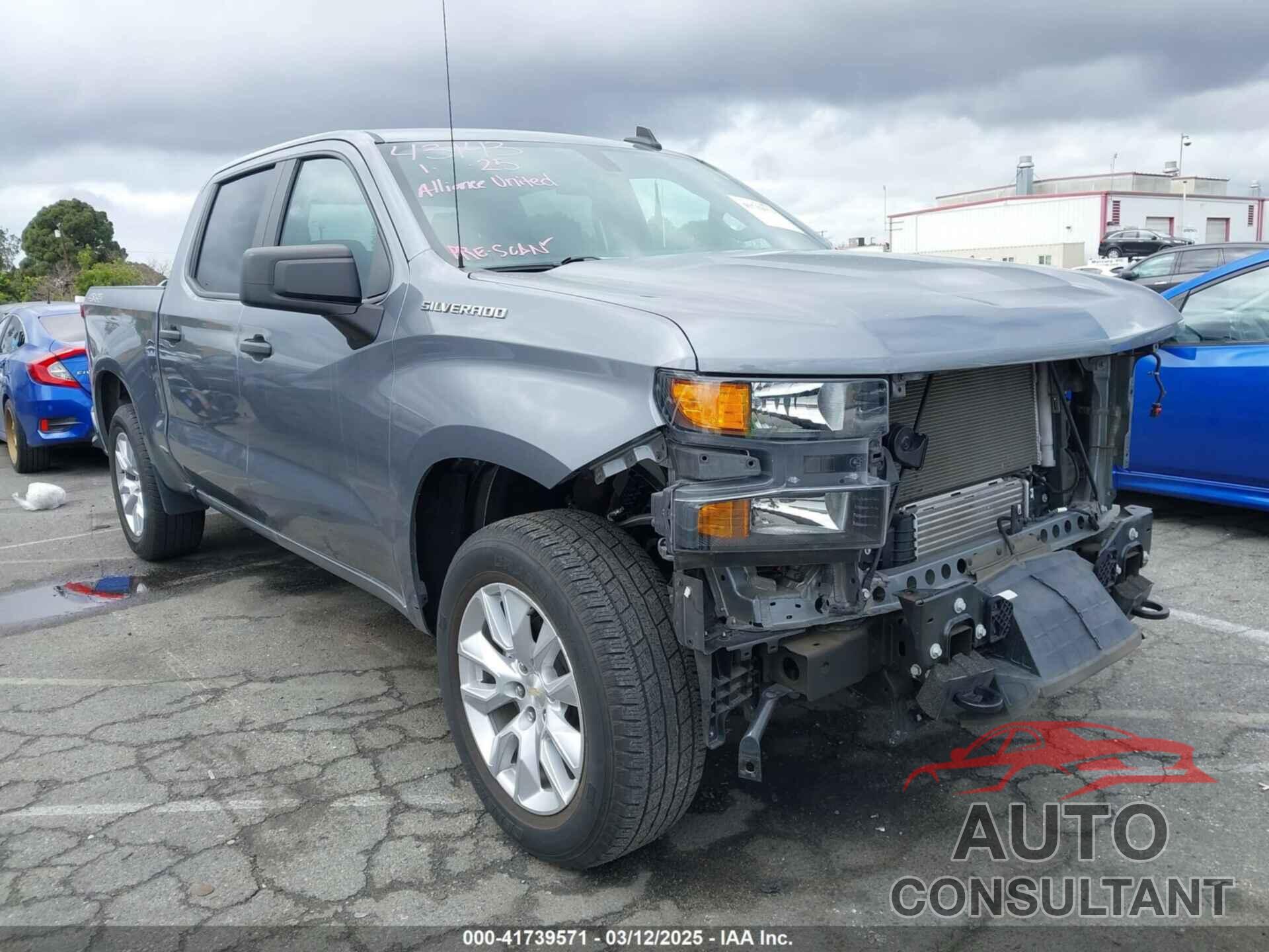CHEVROLET SILVERADO 1500 LTD 2022 - 1GCPYBEK3NZ192112
