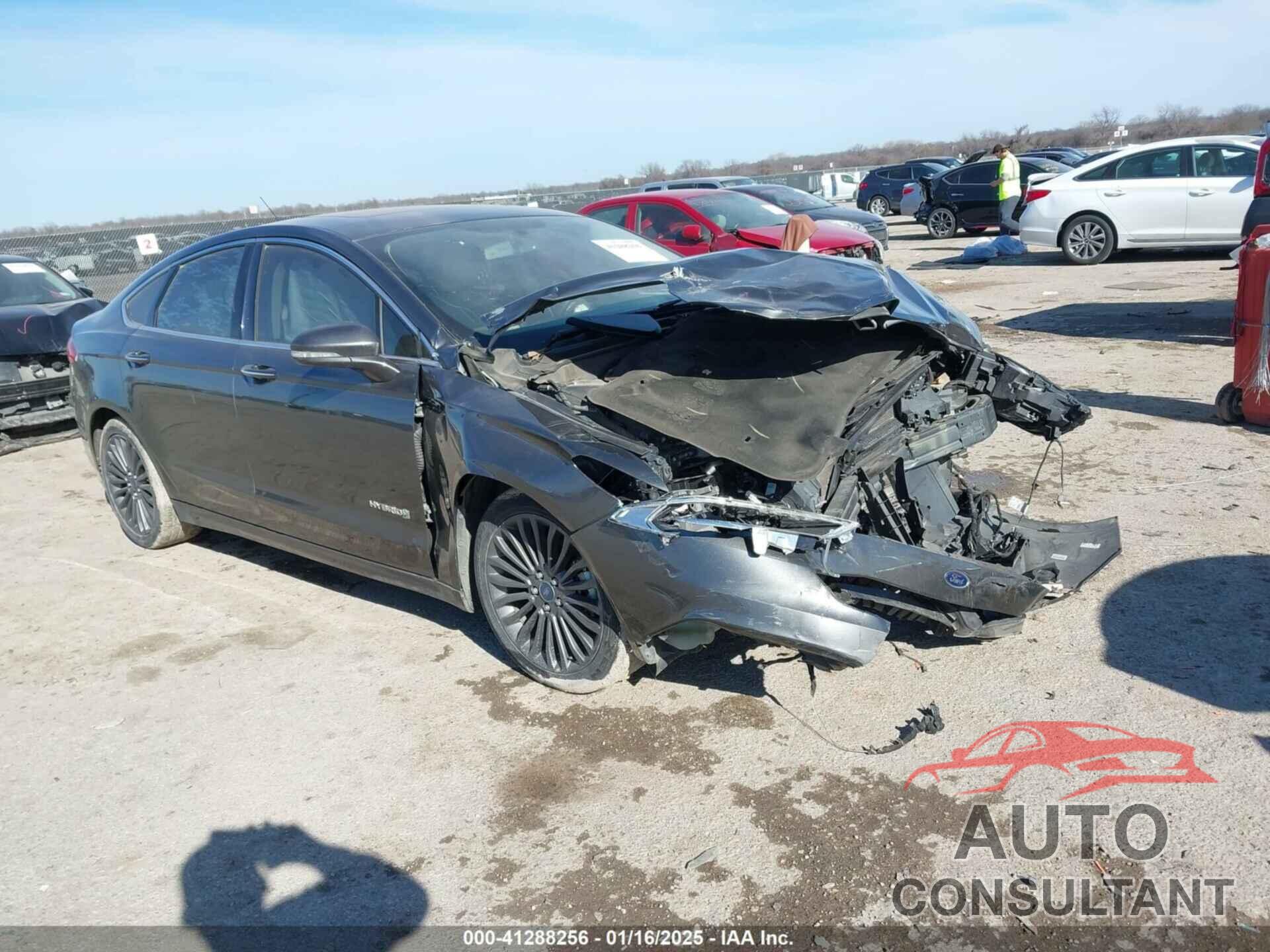 FORD FUSION HYBRID 2017 - 3FA6P0RU0HR314681
