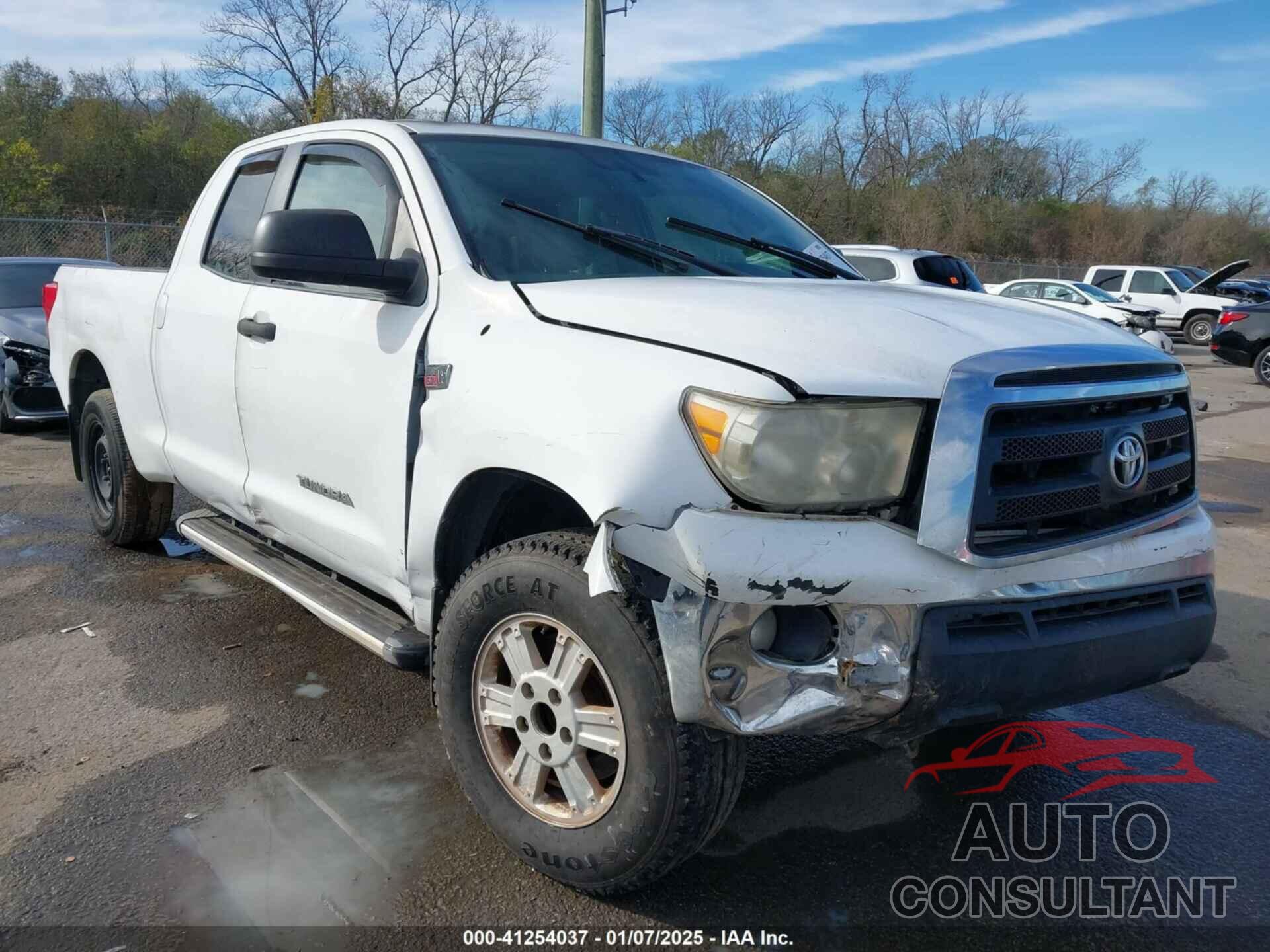 TOYOTA TUNDRA 2011 - 5TFRY5F12BX104593