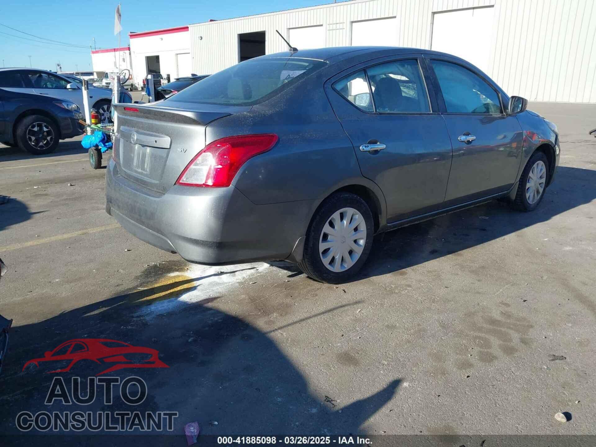 NISSAN VERSA 2019 - 3N1CN7AP3KL818351