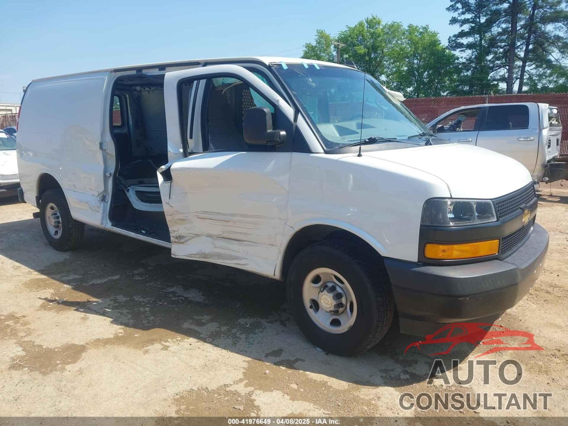 CHEVROLET EXPRESS 2500 2019 - 1GCWGBFP8K1144902