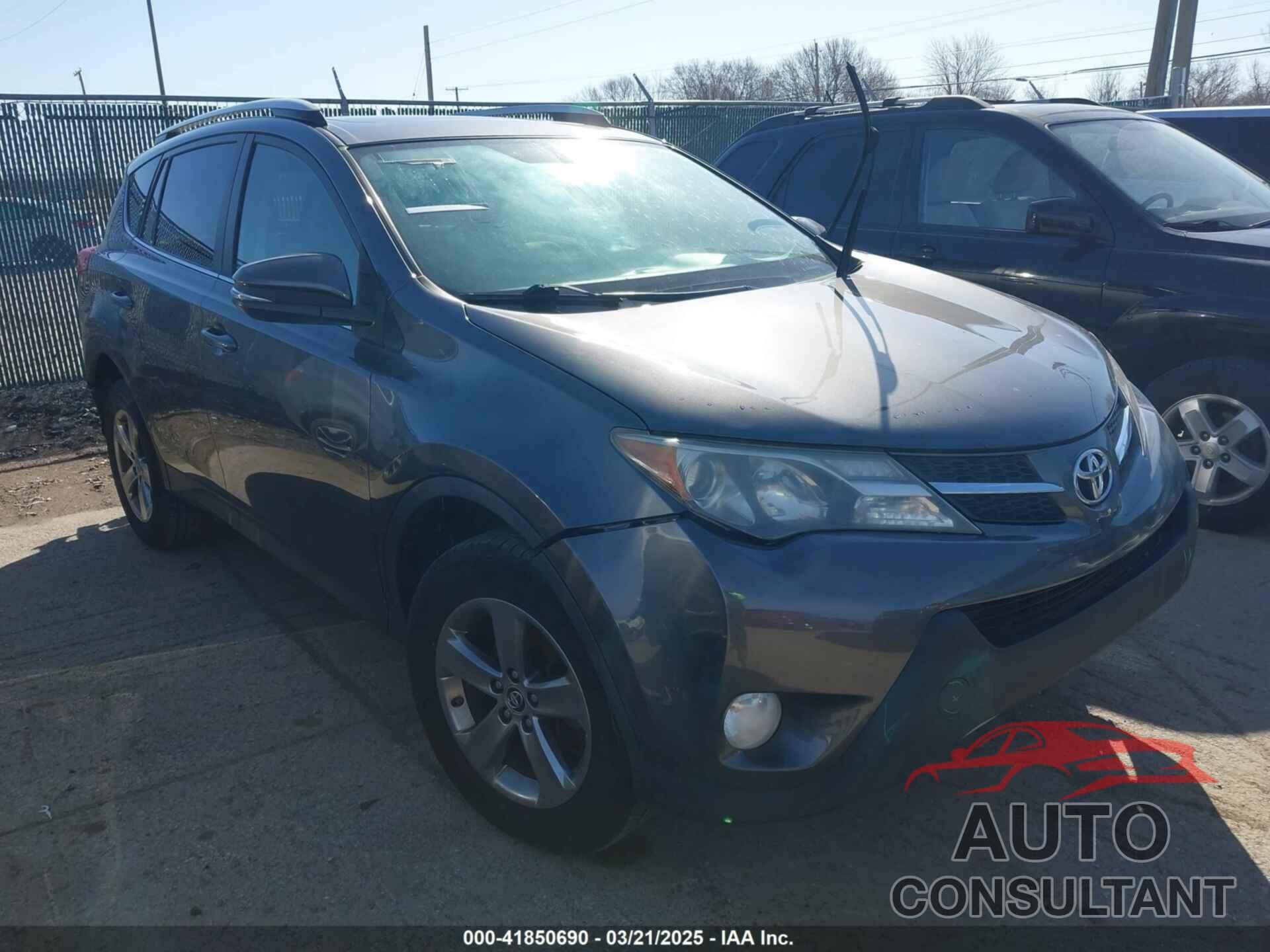 TOYOTA RAV4 2015 - JTMRFREV6FJ028676