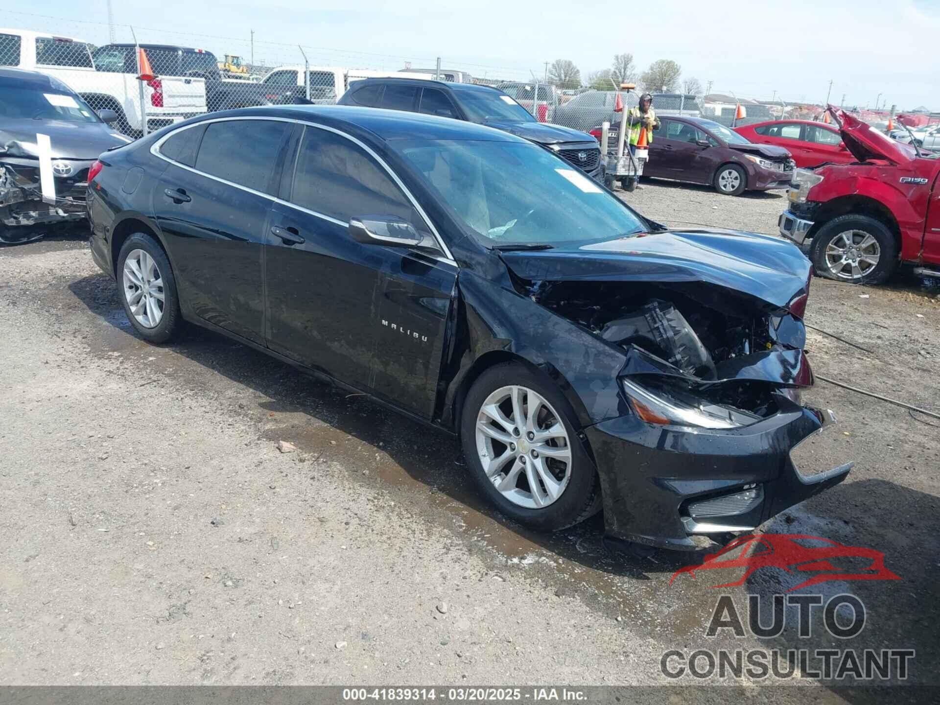 CHEVROLET MALIBU 2018 - 1G1ZD5ST2JF134385
