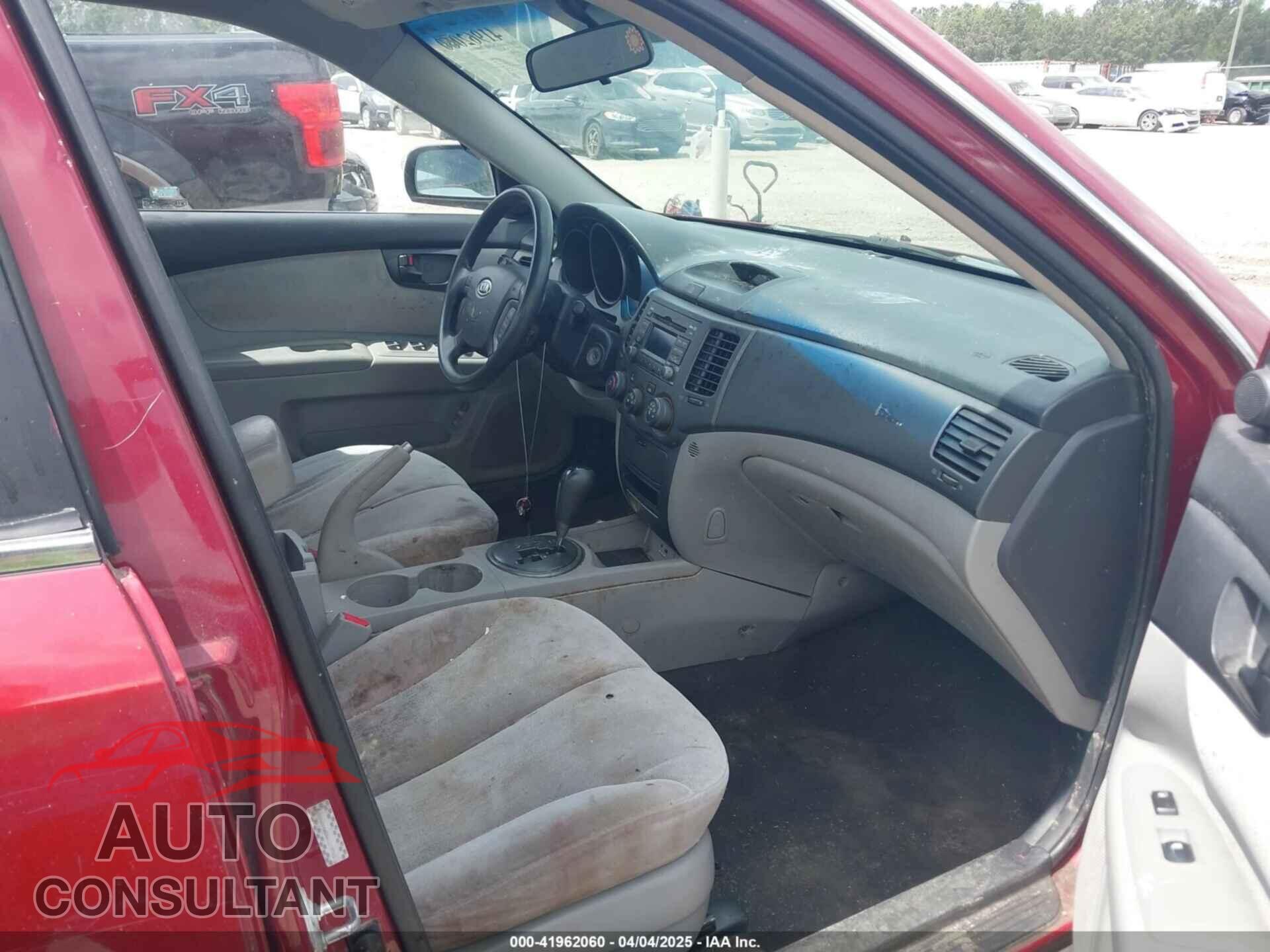 KIA OPTIMA 2010 - KNAGG4A84A5370312