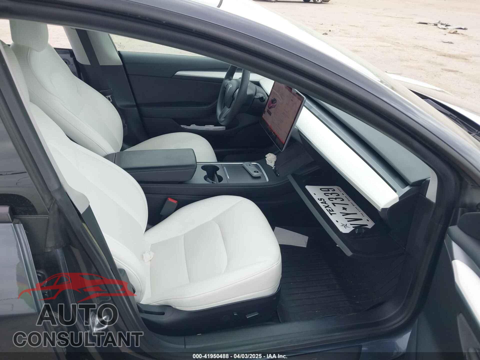 TESLA MODEL 3 2021 - 5YJ3E1EA0MF031987