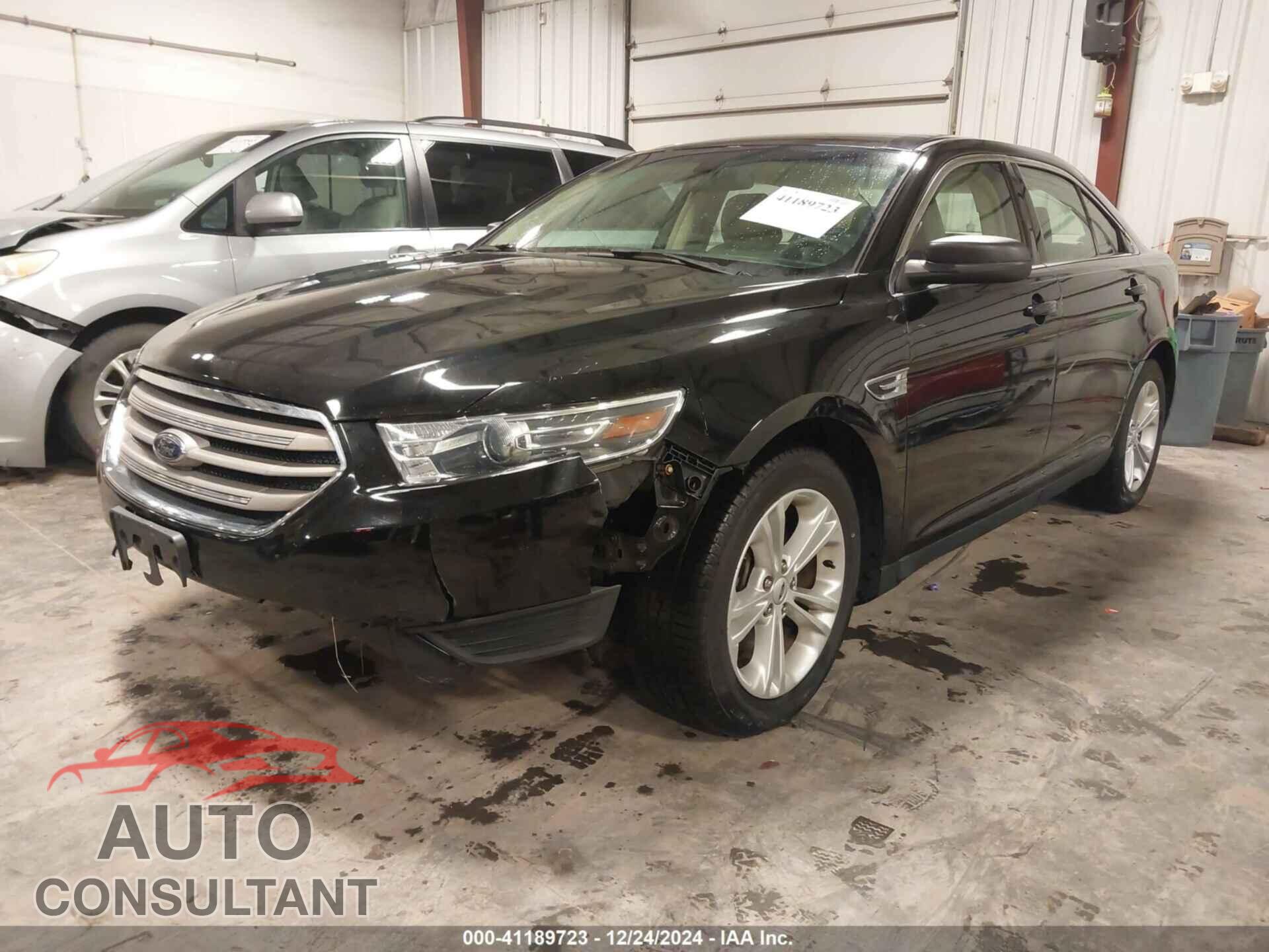 FORD TAURUS 2017 - 1FAHP2D89HG123010