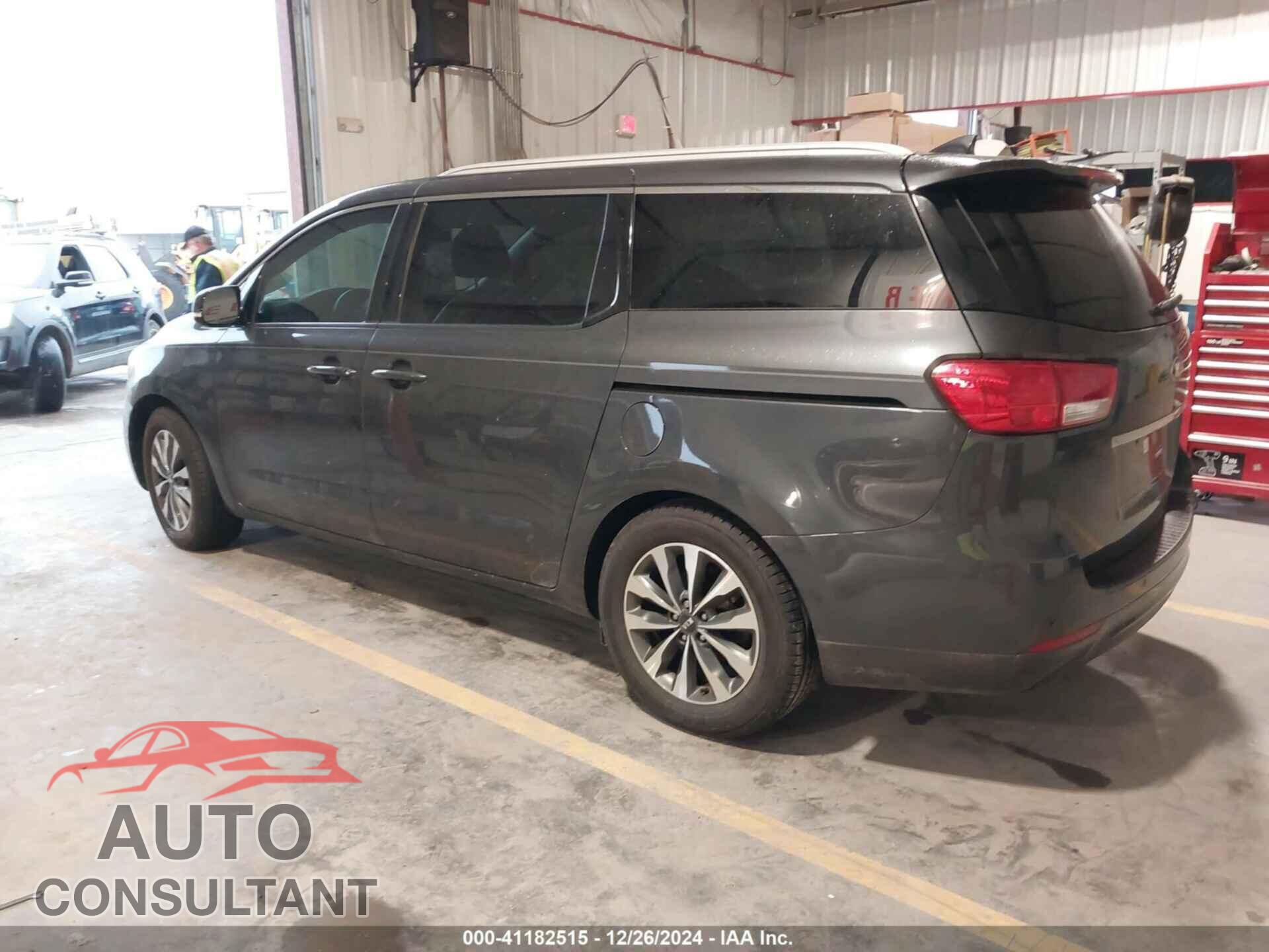 KIA SEDONA 2015 - KNDMC5C19F6037578