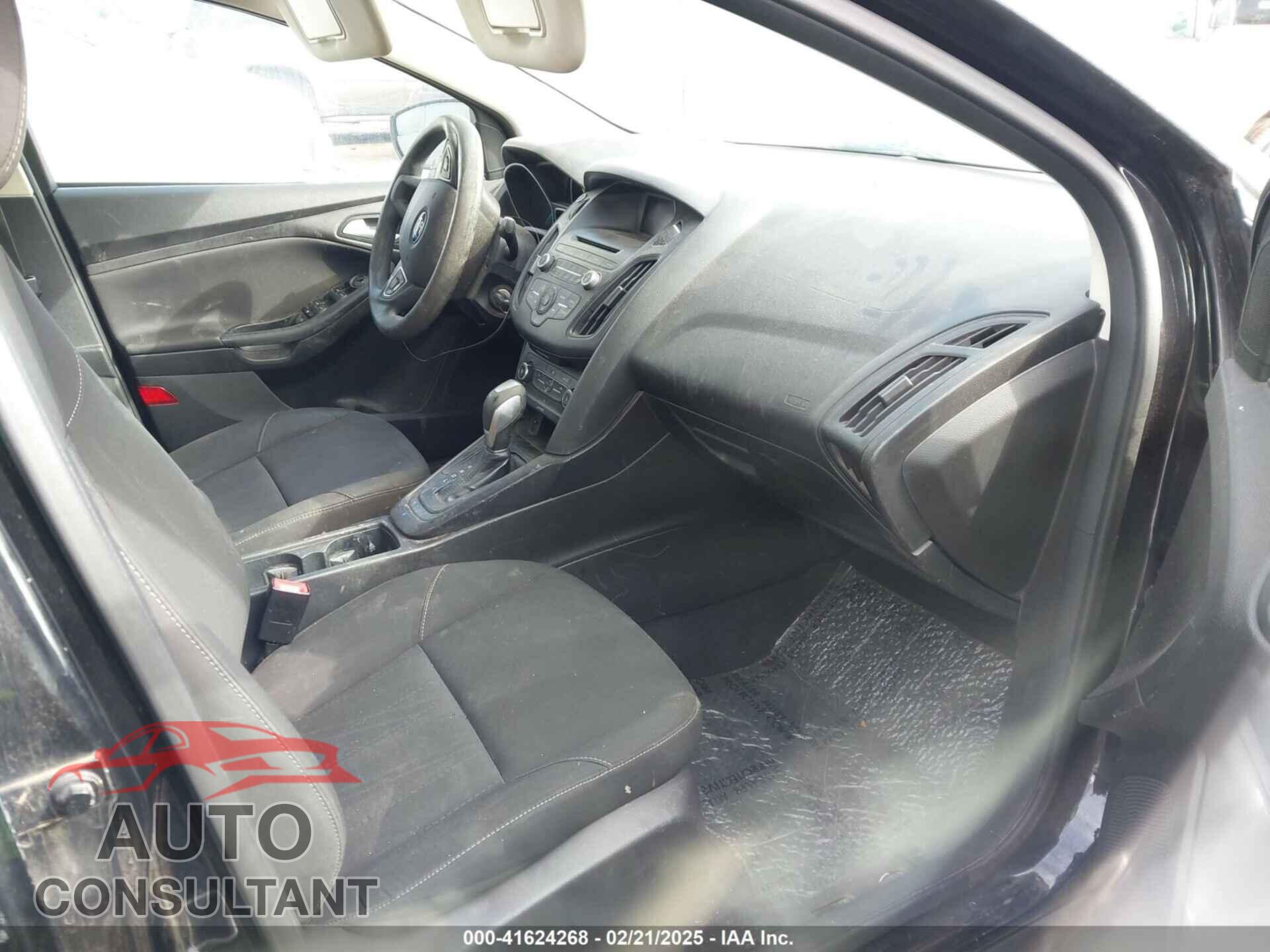 FORD FOCUS 2016 - 1FADP3F21GL235559