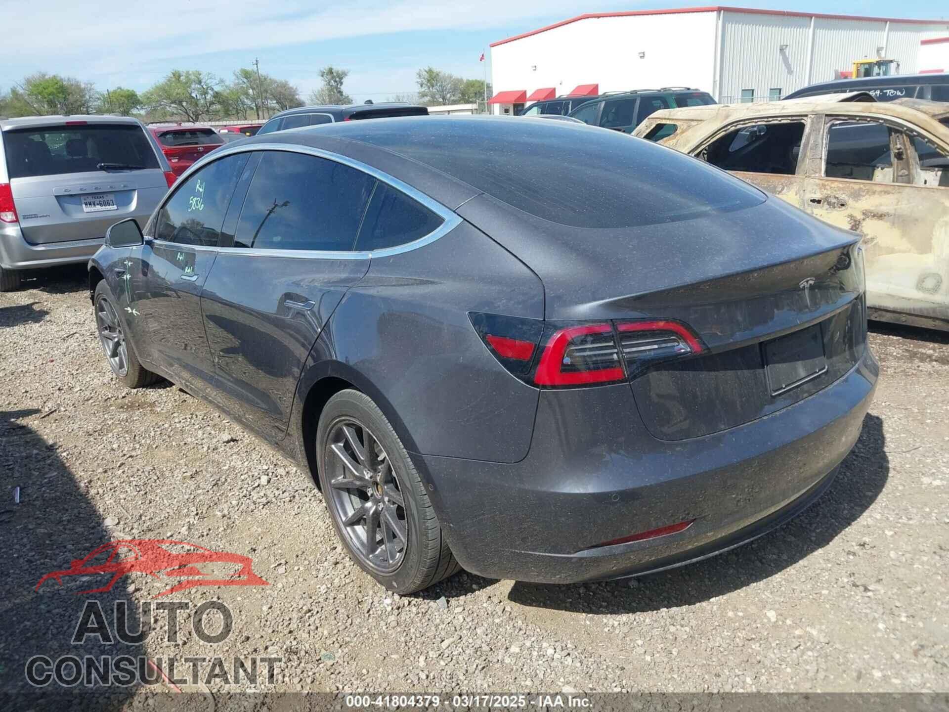 TESLA MODEL 3 2019 - 5YJ3E1EA5KF327679