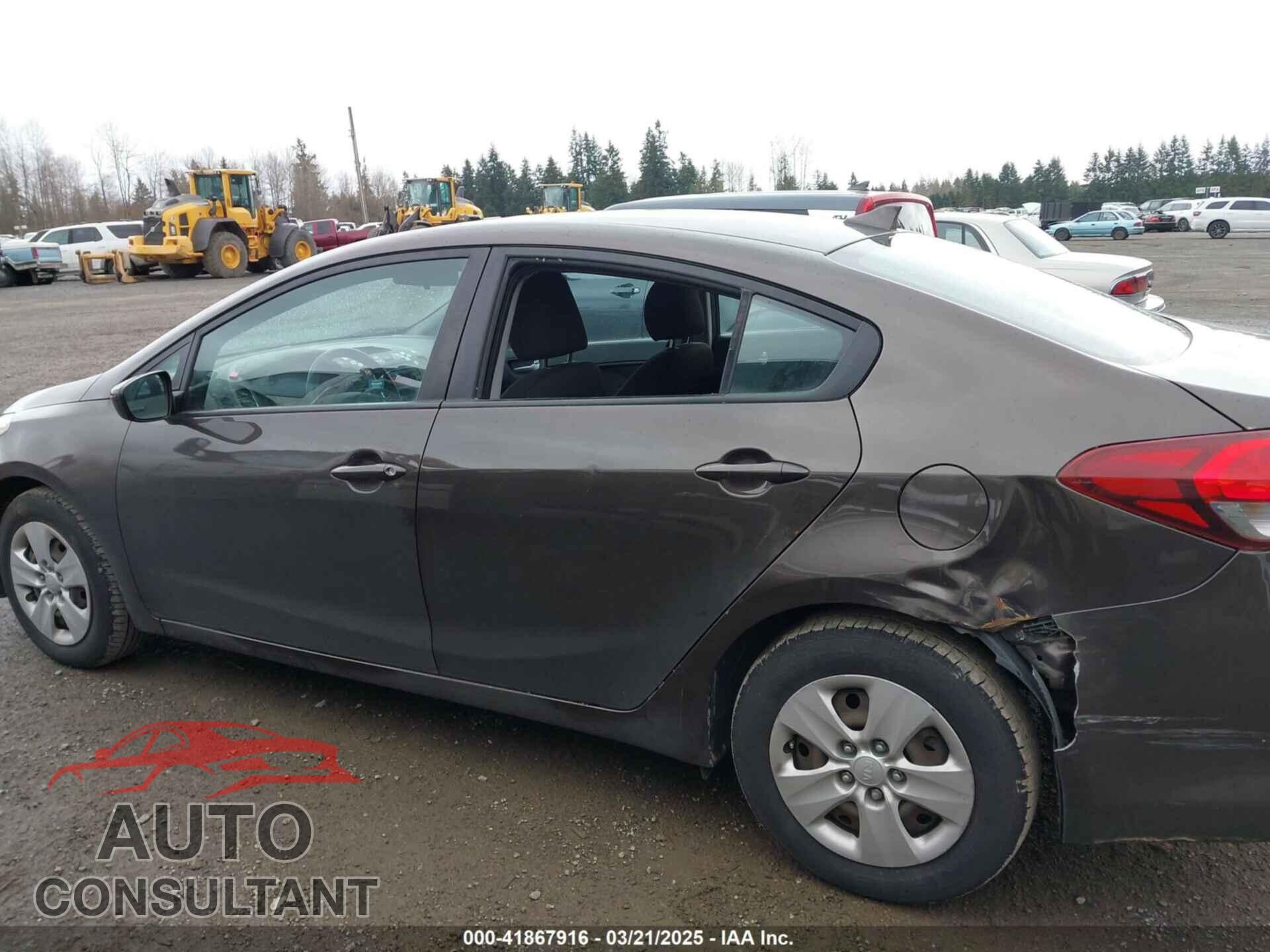 KIA FORTE 2017 - 3KPFK4A74HE018334
