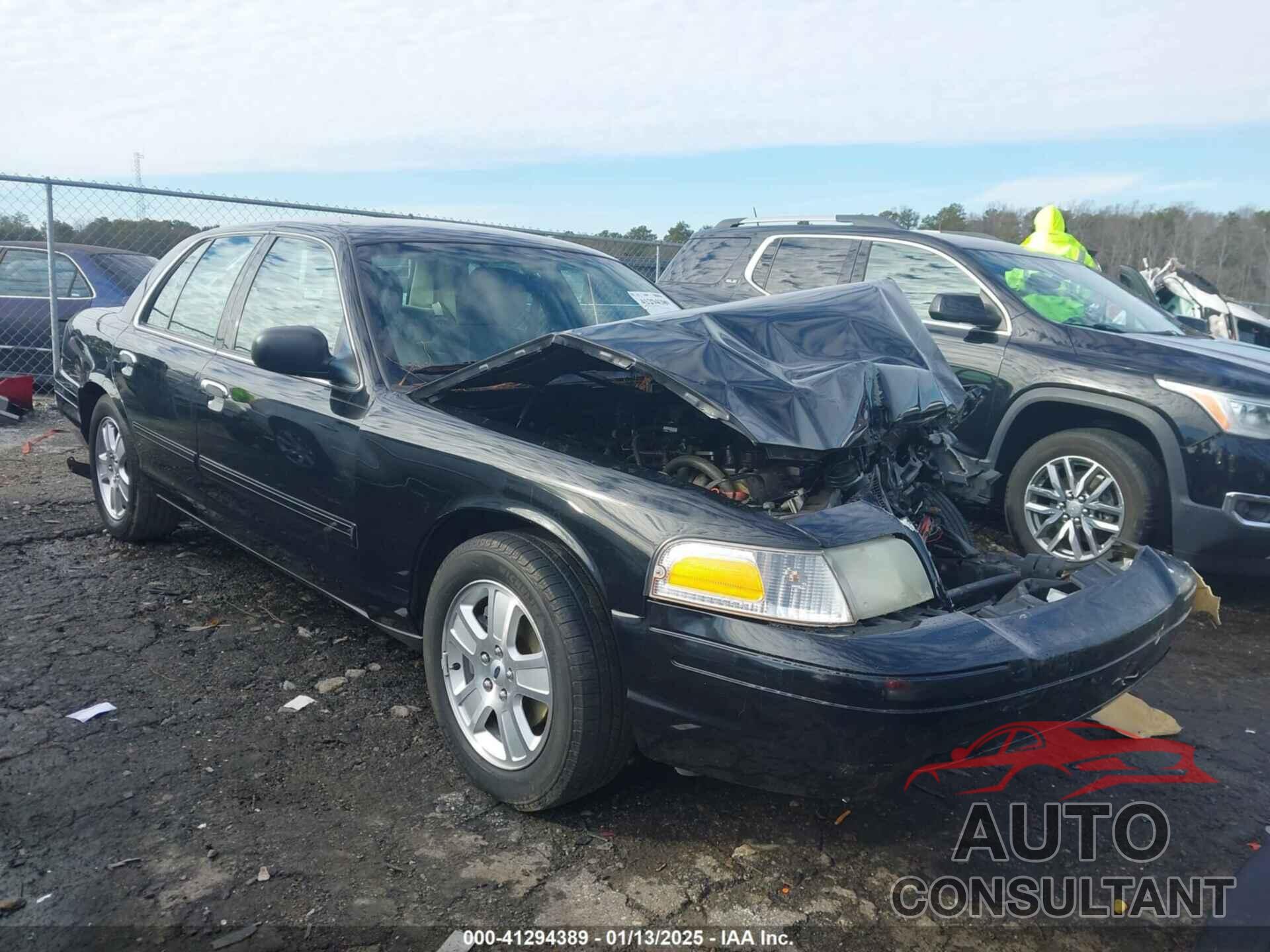 FORD CROWN VICTORIA 2011 - 2FABP7EV0BX136432