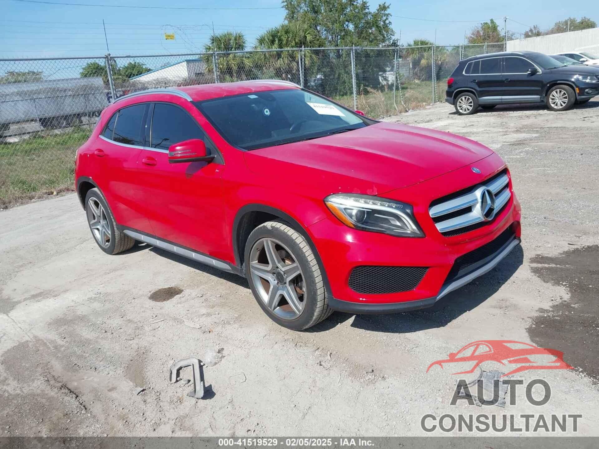 MERCEDES-BENZ GLA 250 2015 - WDCTG4EB3FJ173454