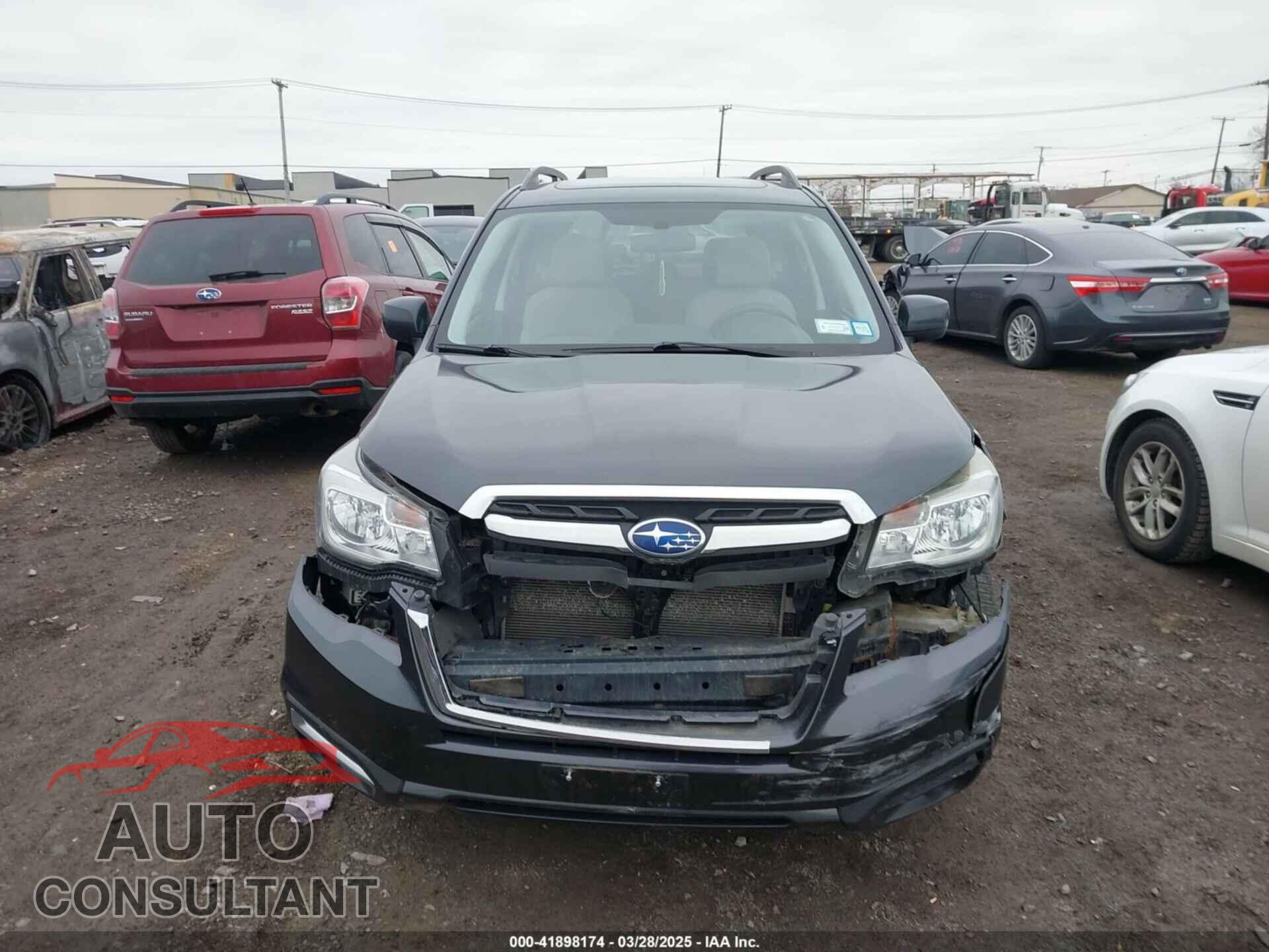 SUBARU FORESTER 2017 - JF2SJAEC2HH484525
