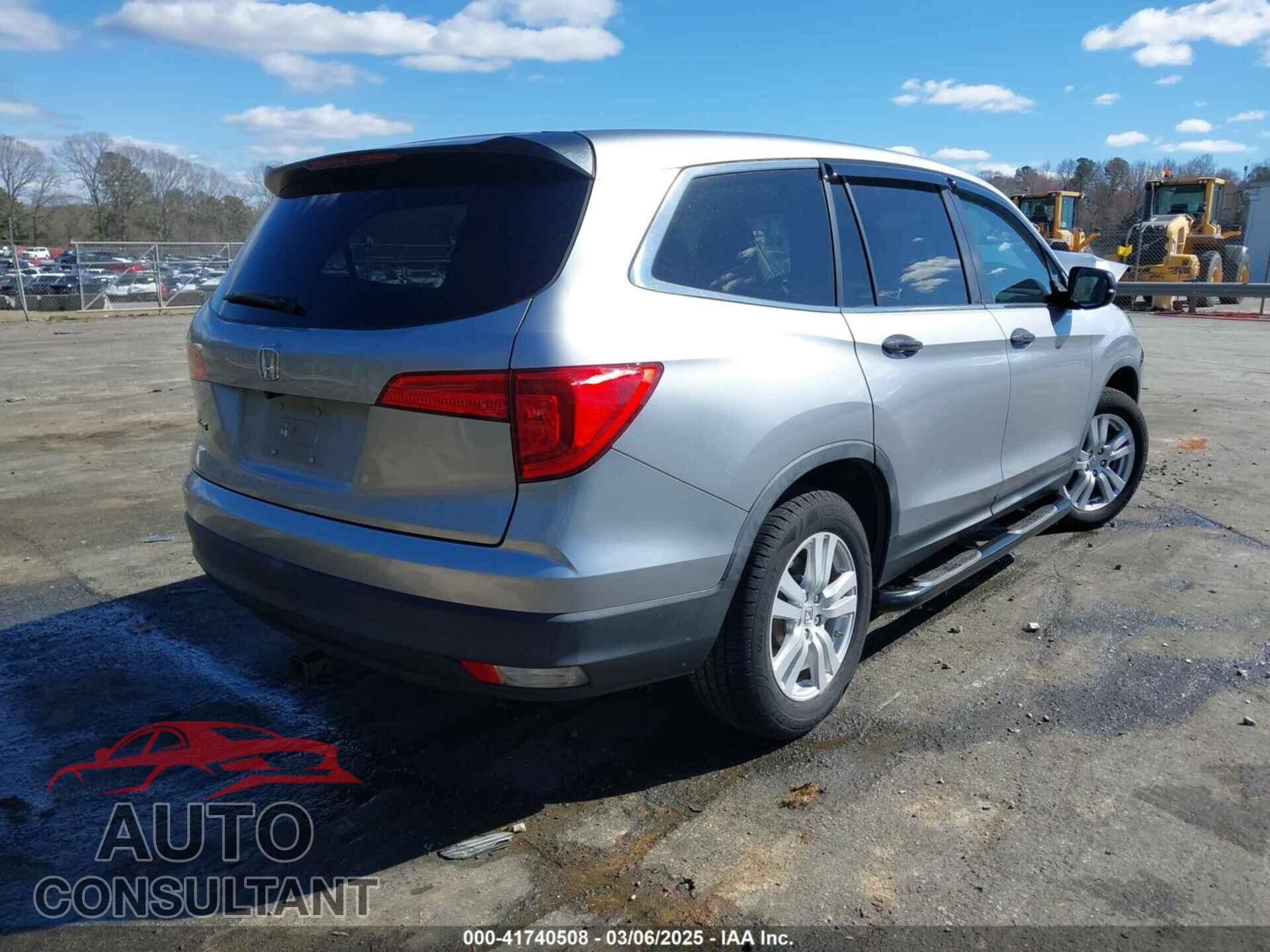 HONDA PILOT 2017 - 5FNYF5H14HB011821
