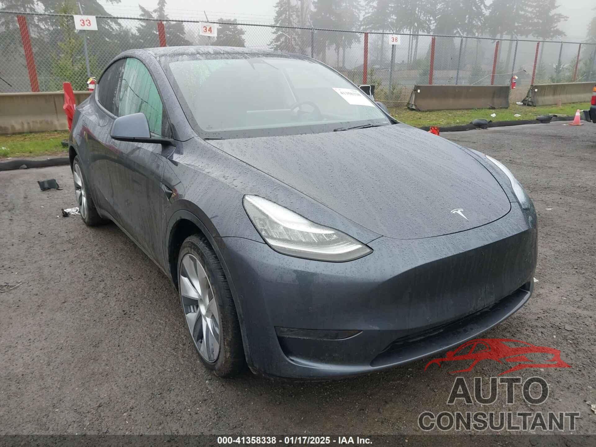 TESLA MODEL Y 2020 - 5YJYGDEE6LF017885
