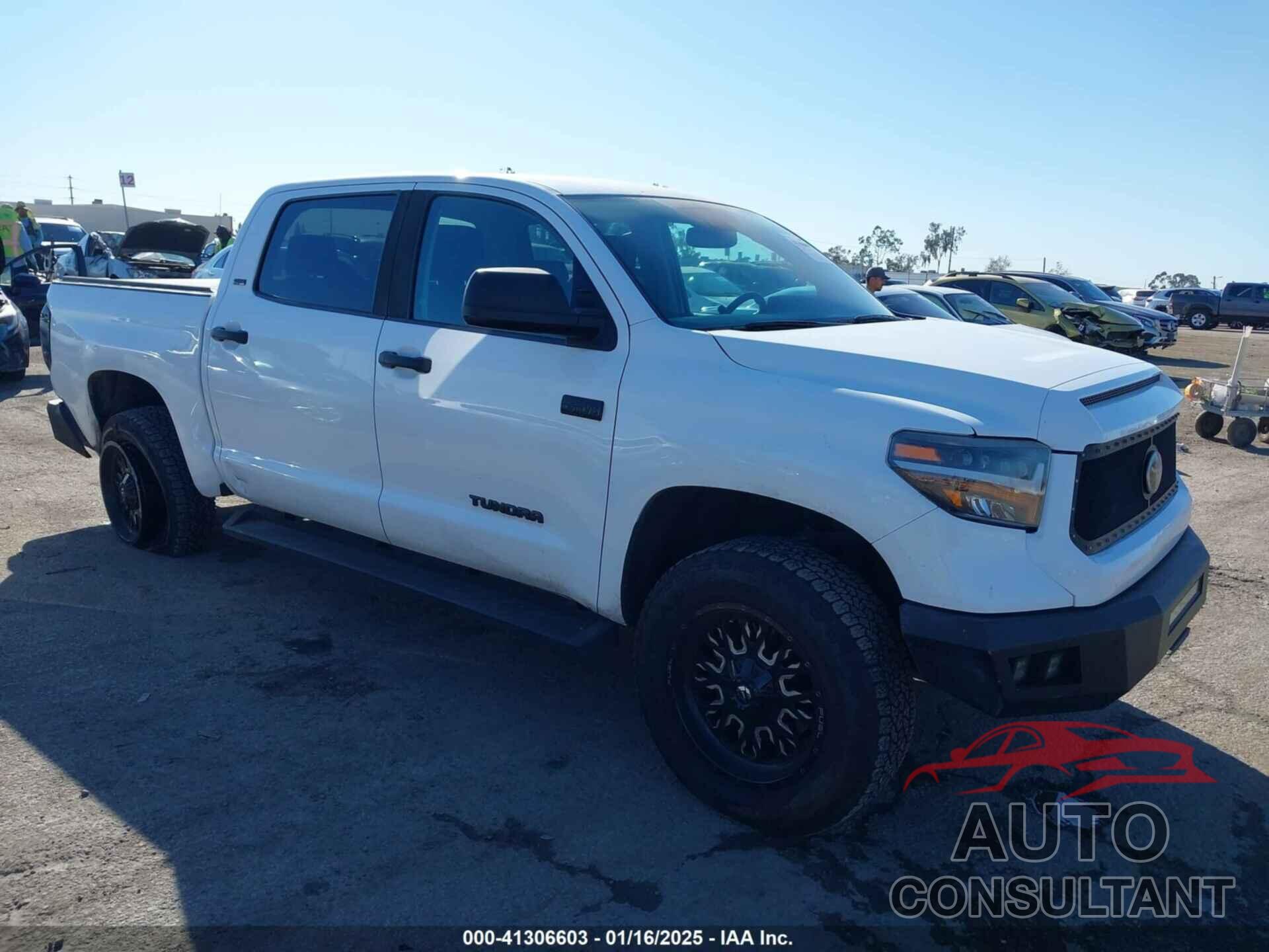TOYOTA TUNDRA 2020 - 5TFDY5F18LX897426
