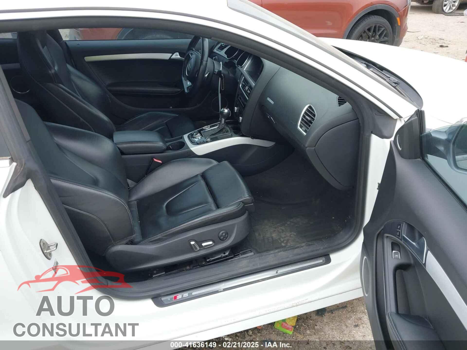 AUDI S5 2013 - WAUCGAFR0DA006611