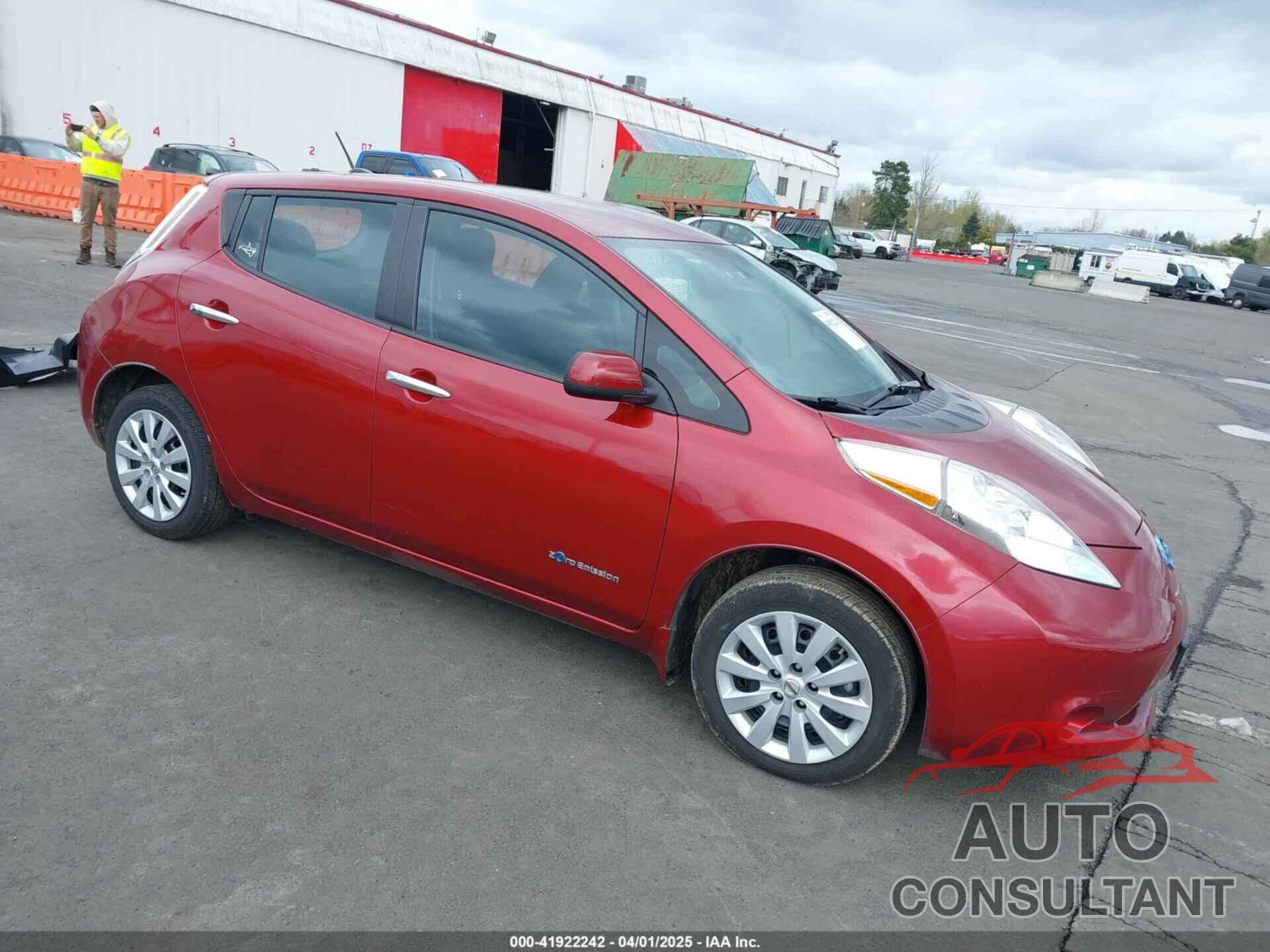 NISSAN LEAF 2015 - 1N4AZ0CP0FC307622