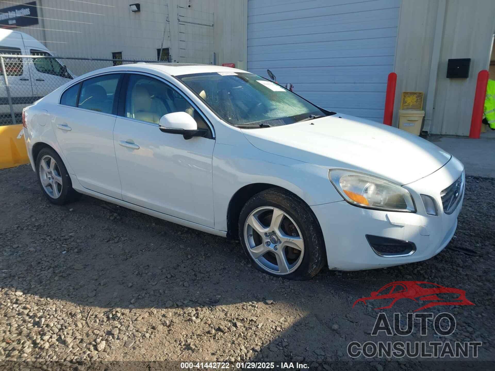 VOLVO S60 2013 - YV1612FSXD2193919