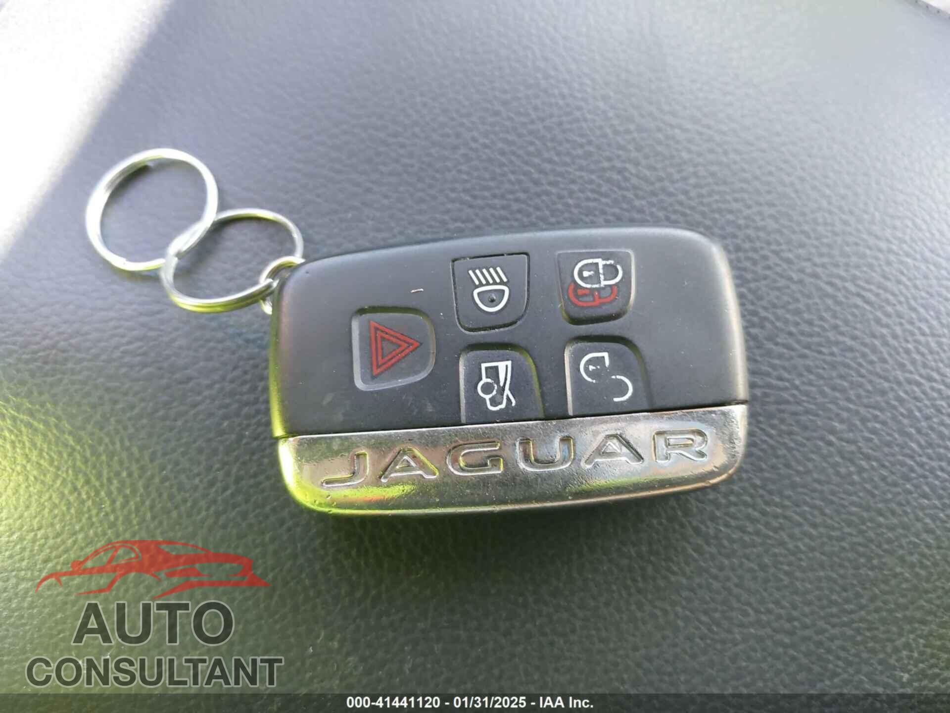 JAGUAR XE 2018 - SAJAD4FX3JCP20138