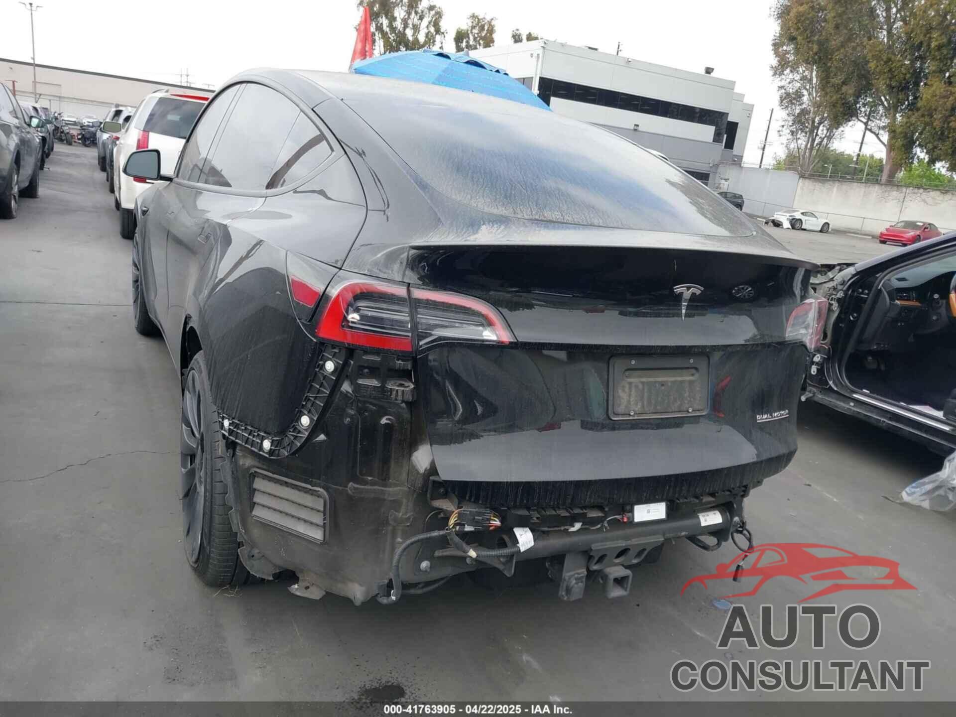 TESLA MODEL Y 2022 - 7SAYGDEF9NF529882