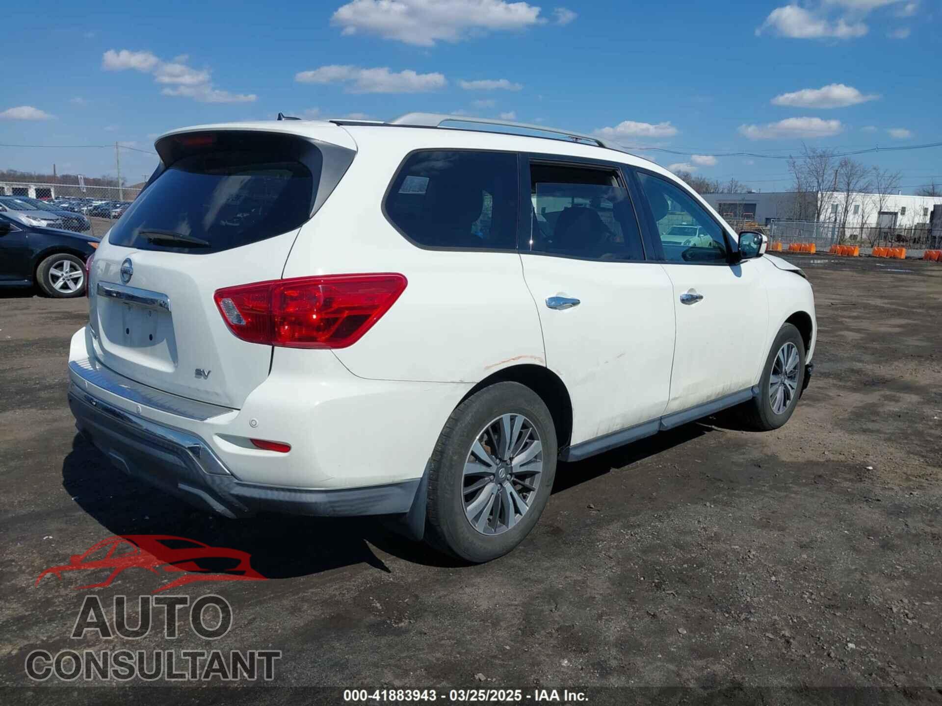 NISSAN PATHFINDER 2017 - 5N1DR2MN0HC648159