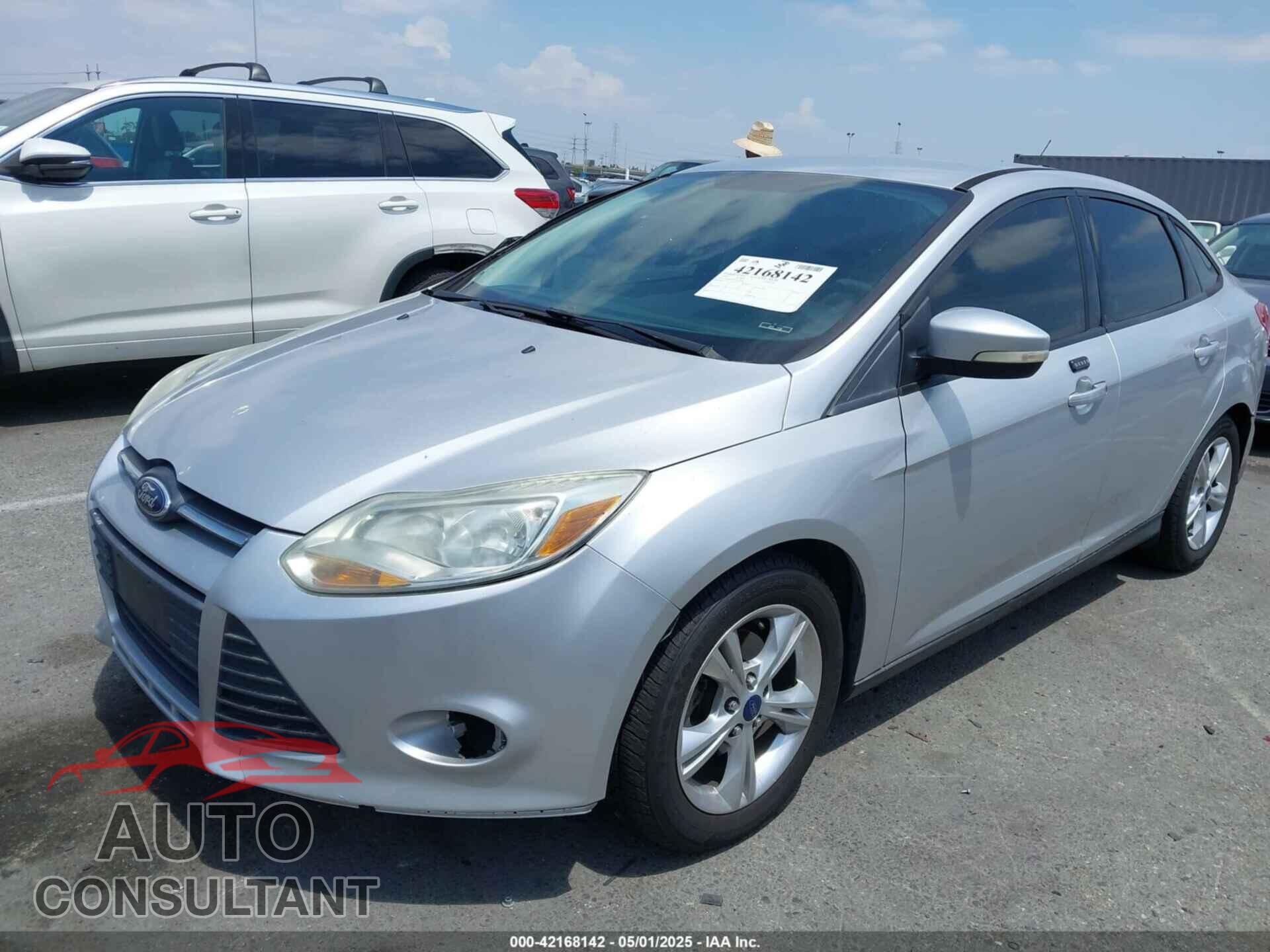 FORD FOCUS 2014 - 1FADP3F22EL185266
