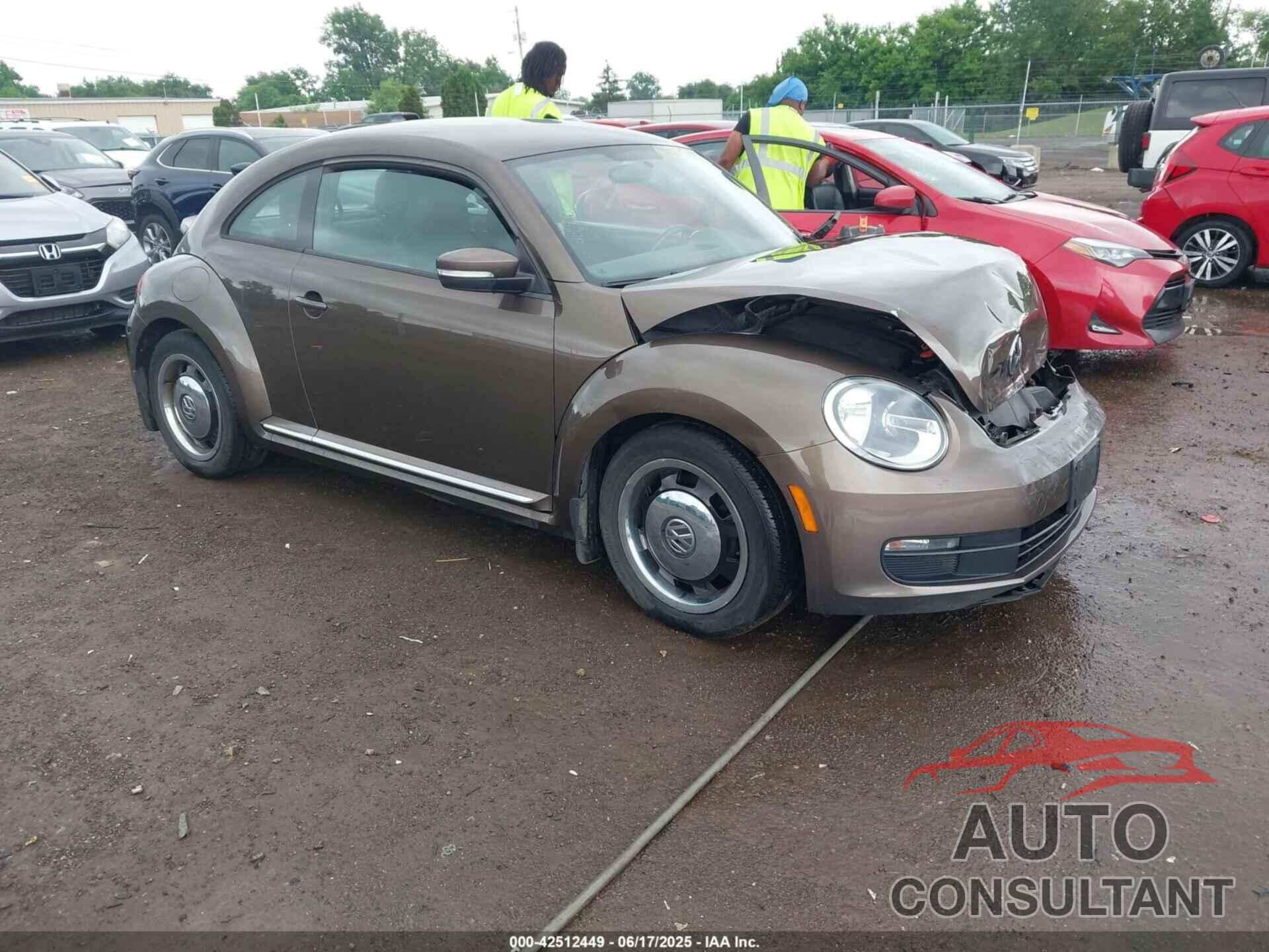VOLKSWAGEN BEETLE 2012 - 3VWJP7AT2CM638265