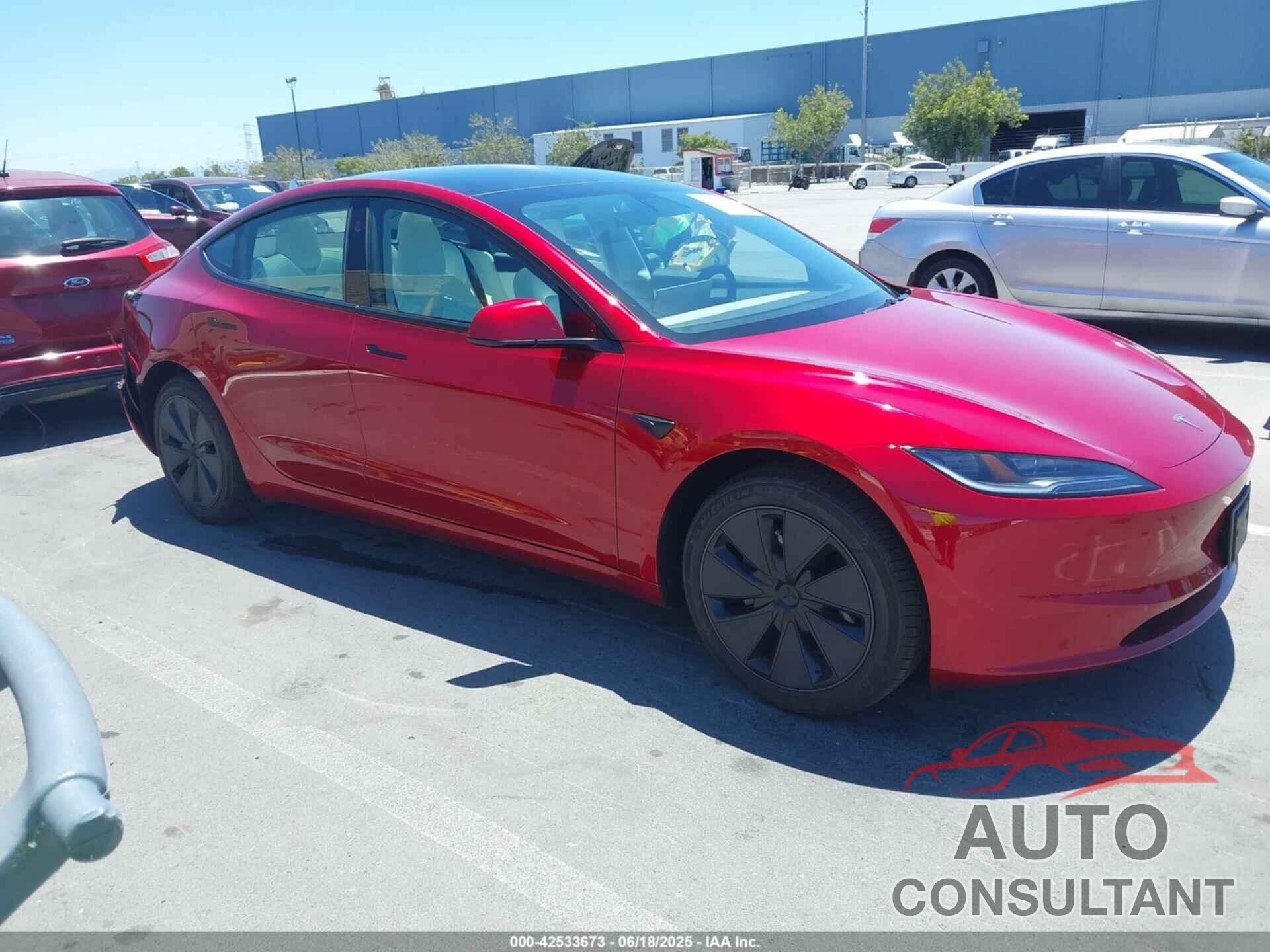 TESLA MODEL 3 2025 - 5YJ3E1EA6SF917745