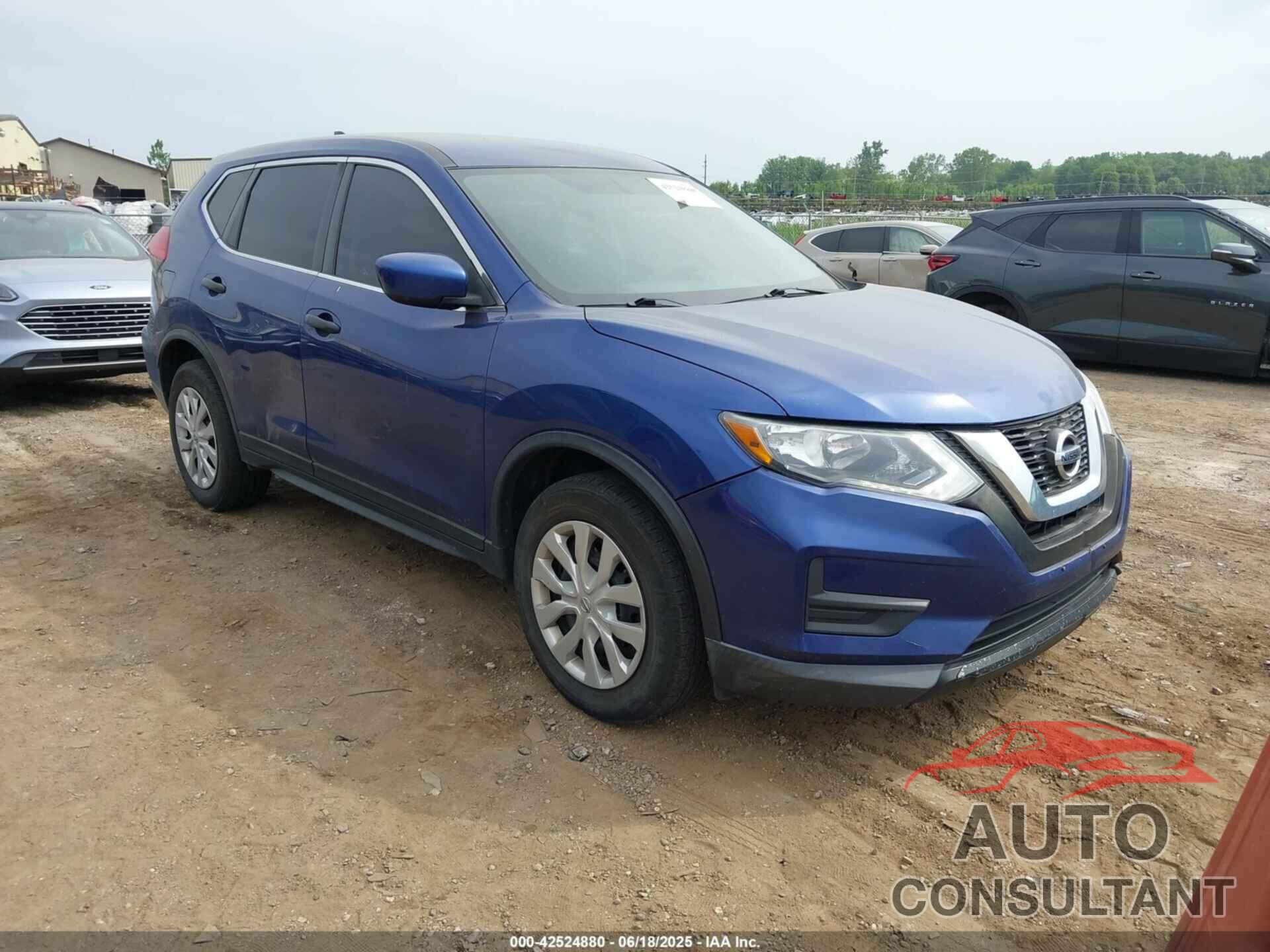 NISSAN ROGUE 2017 - KNMAT2MV3HP560207