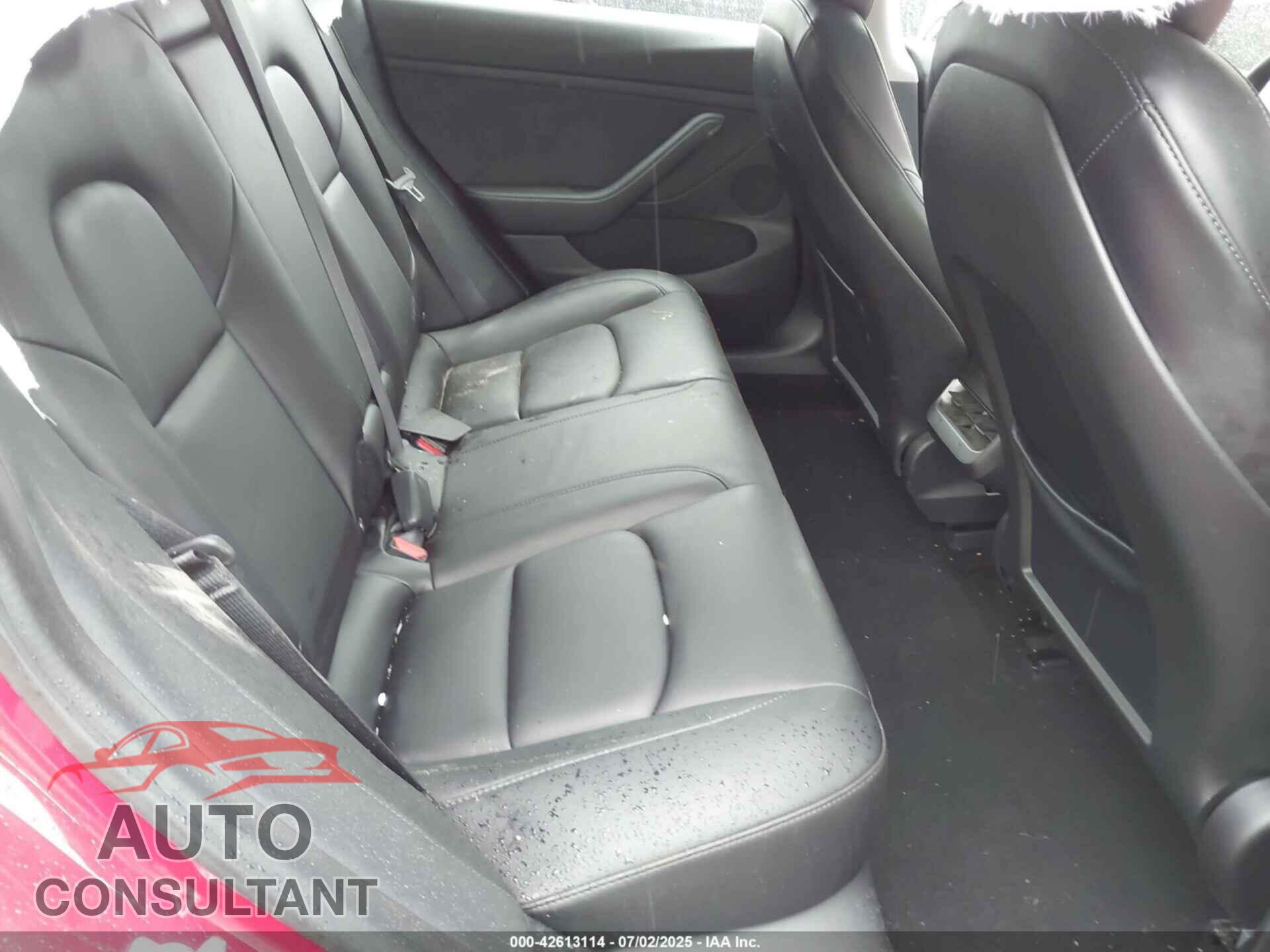TESLA MODEL 3 2021 - 5YJ3E1EA0MF047512