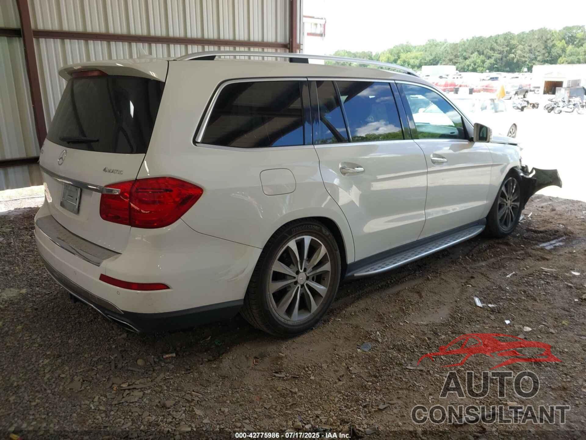 MERCEDES-BENZ GL 450 2015 - 4JGDF6EE2FA470472
